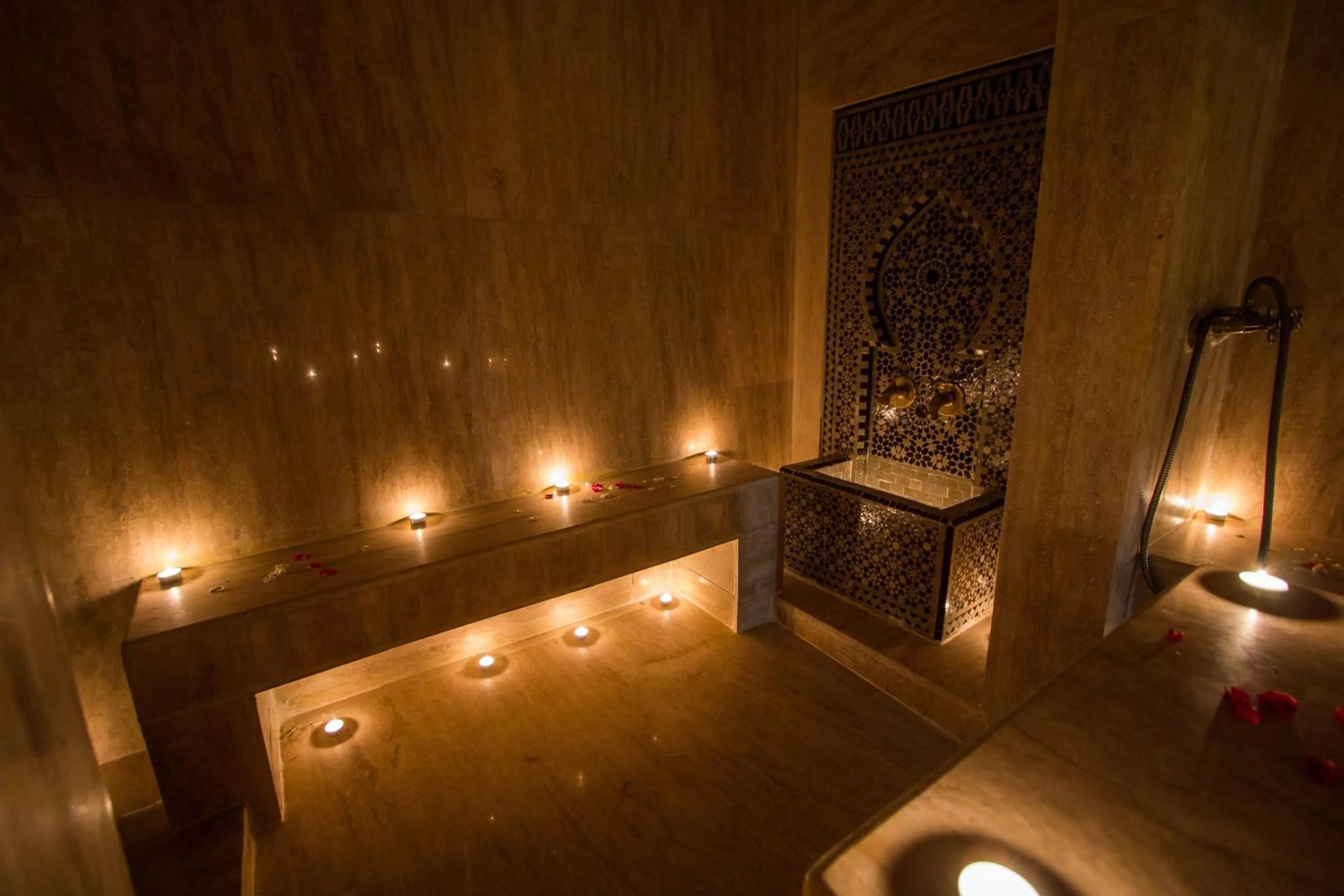 Sauna in Riad Amor - Suite & Spa