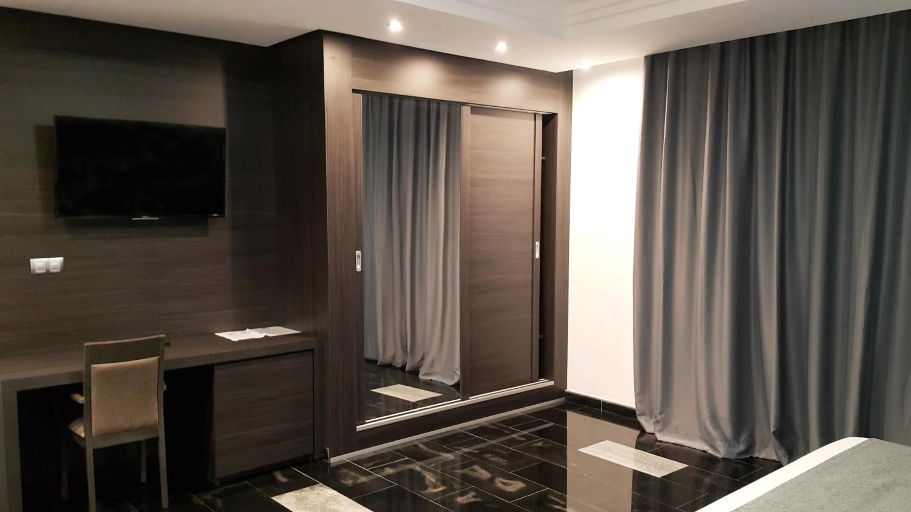 Bed in Hotel Tasiast