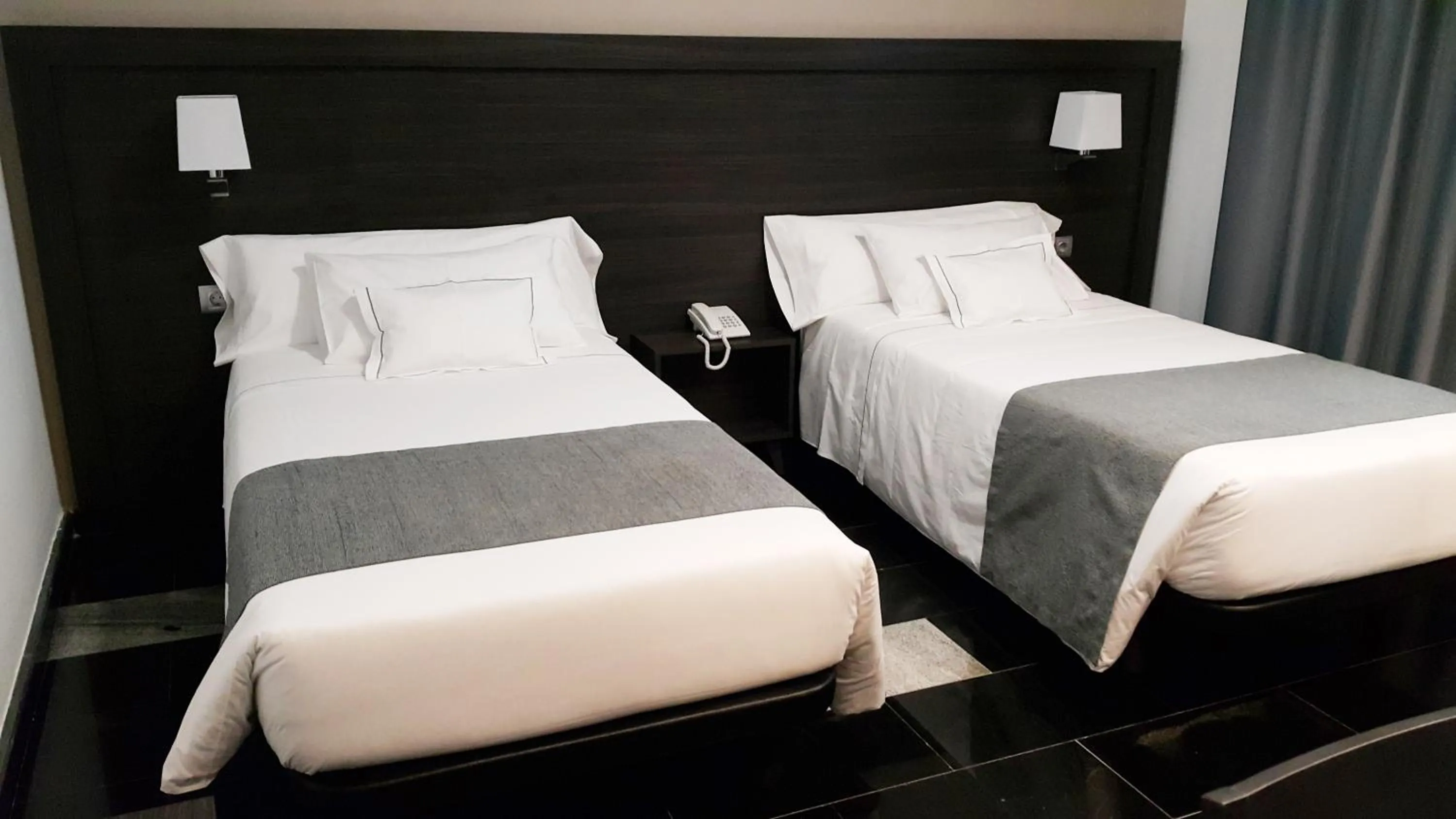 Bed in Hotel Tasiast