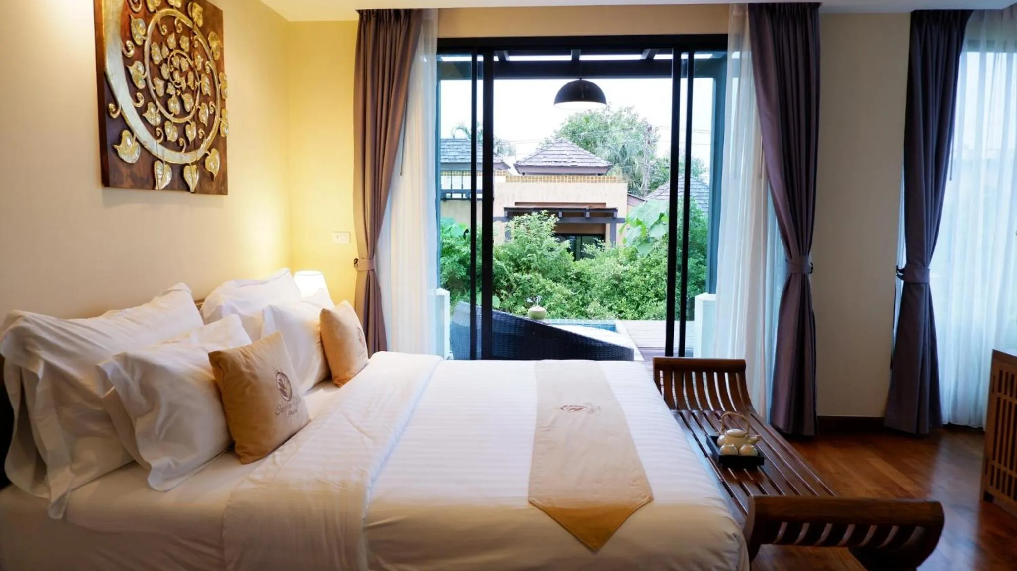 Bed in Ozone Villa Phuket