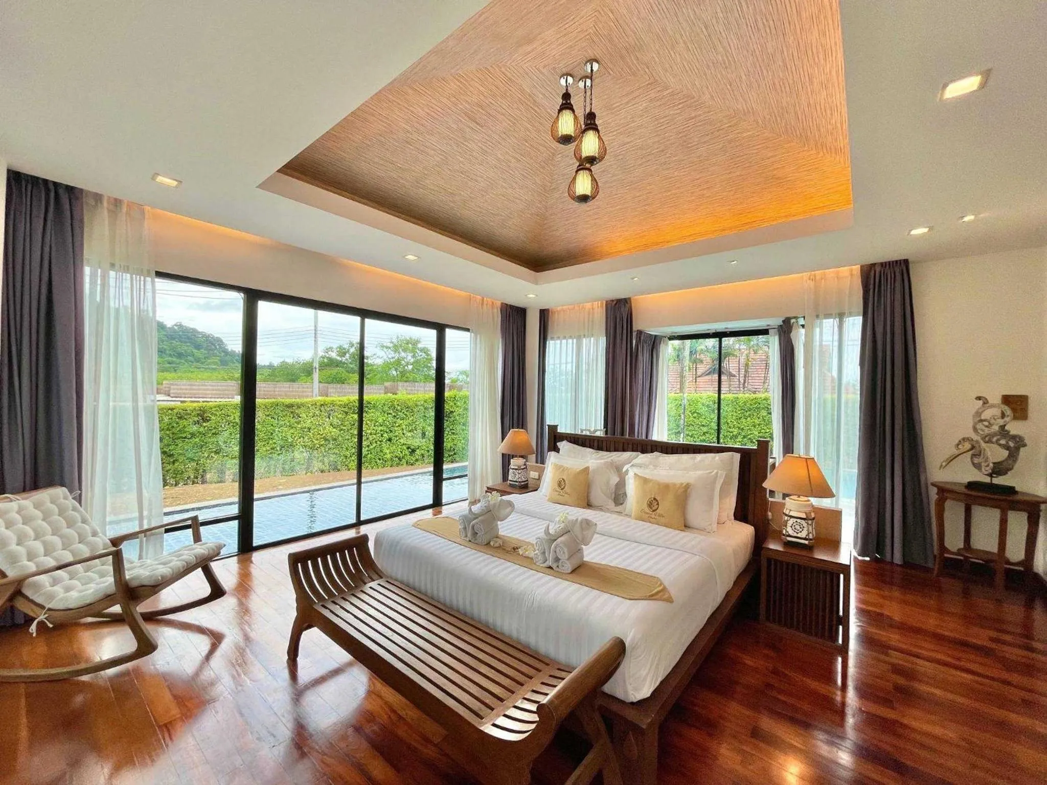 Bed in Ozone Villa Phuket