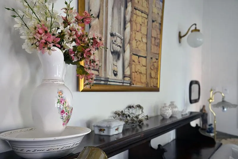 Decorative detail in Pousada Guignard