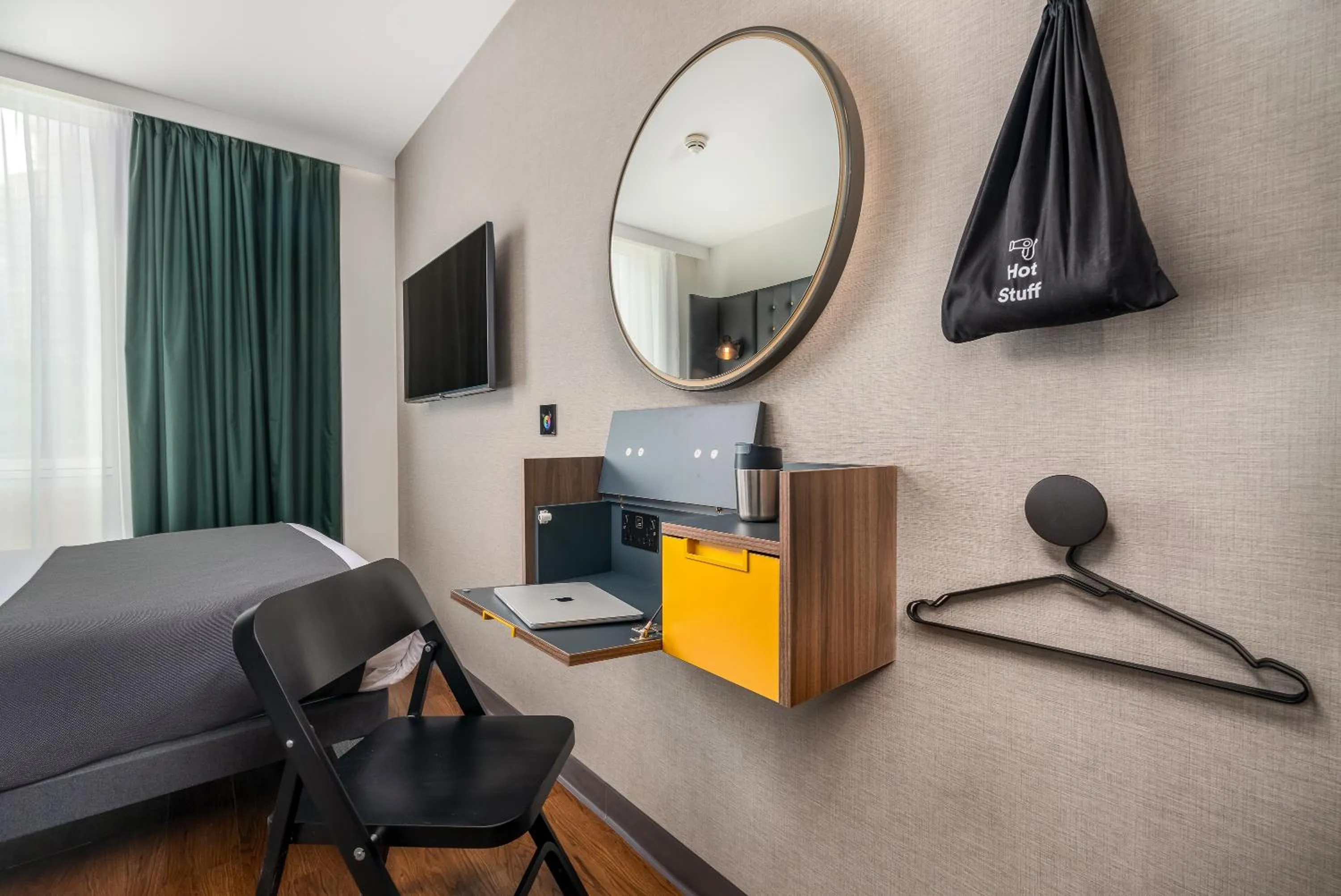 hair dryier in Point A London Liverpool Street