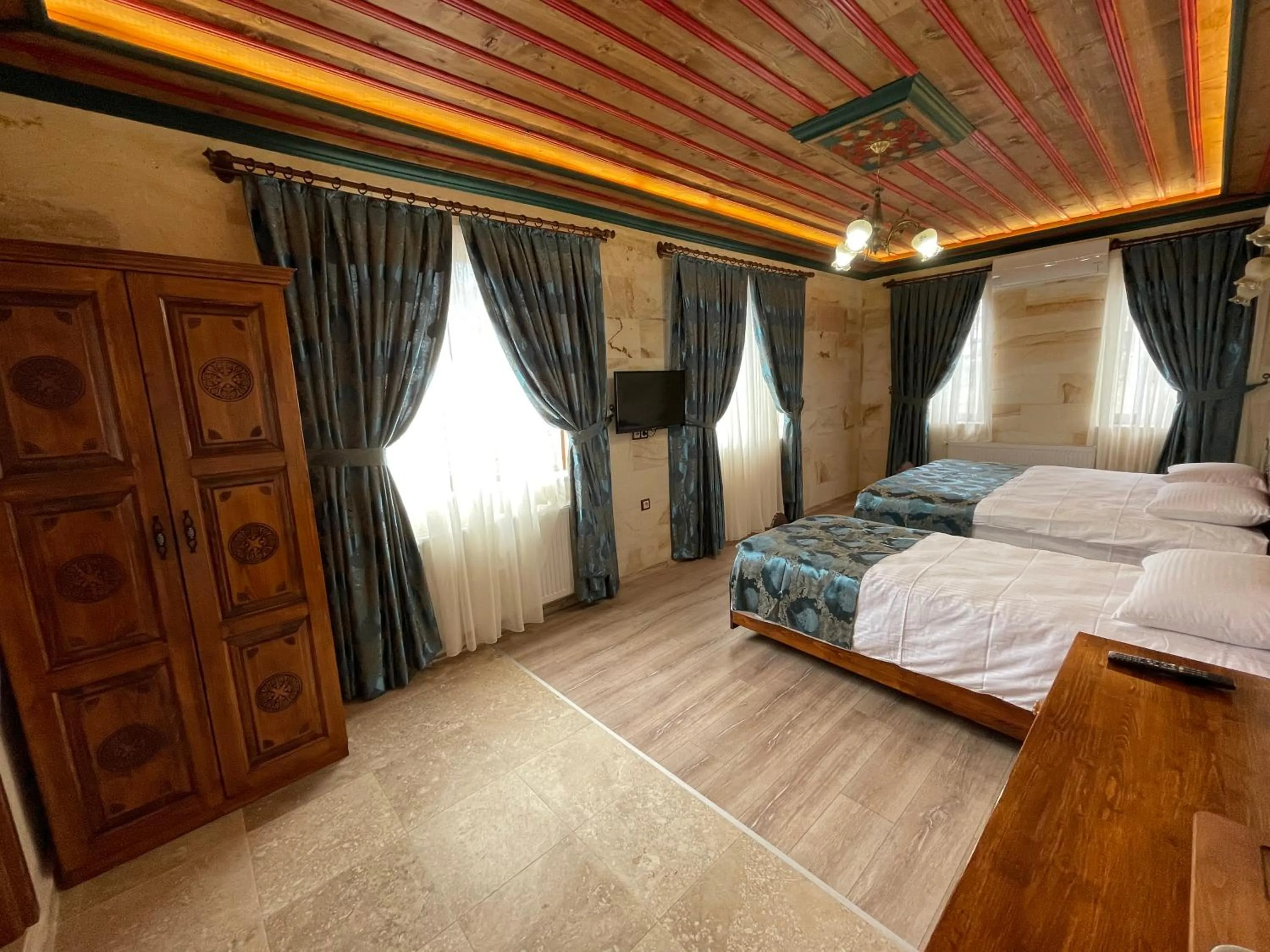 Bed in Yusuf Bey House