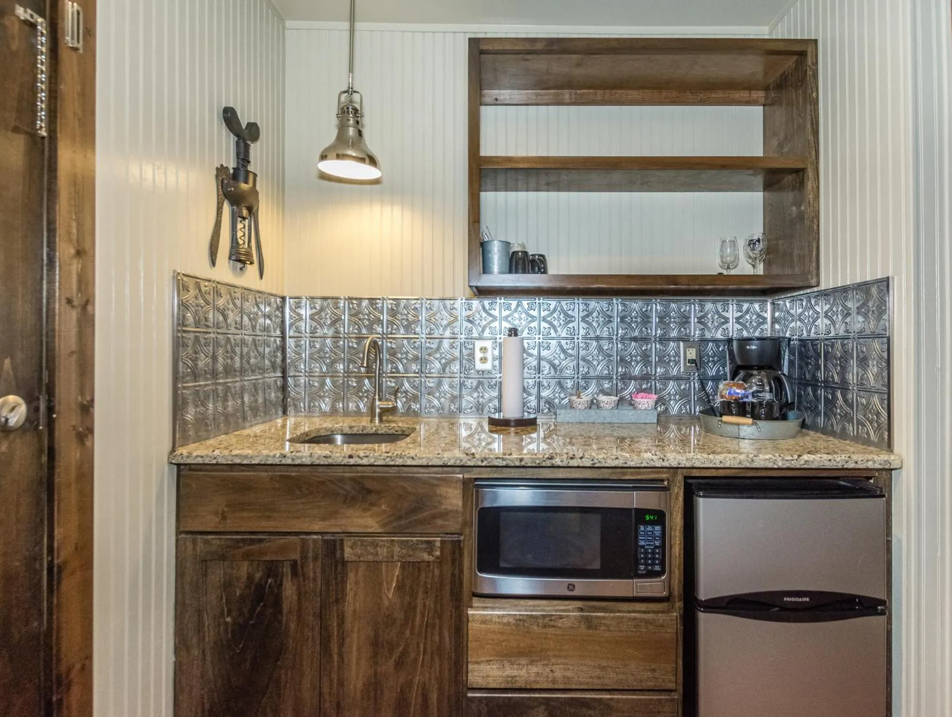 Vineyard Trail Cottages- Adults Only