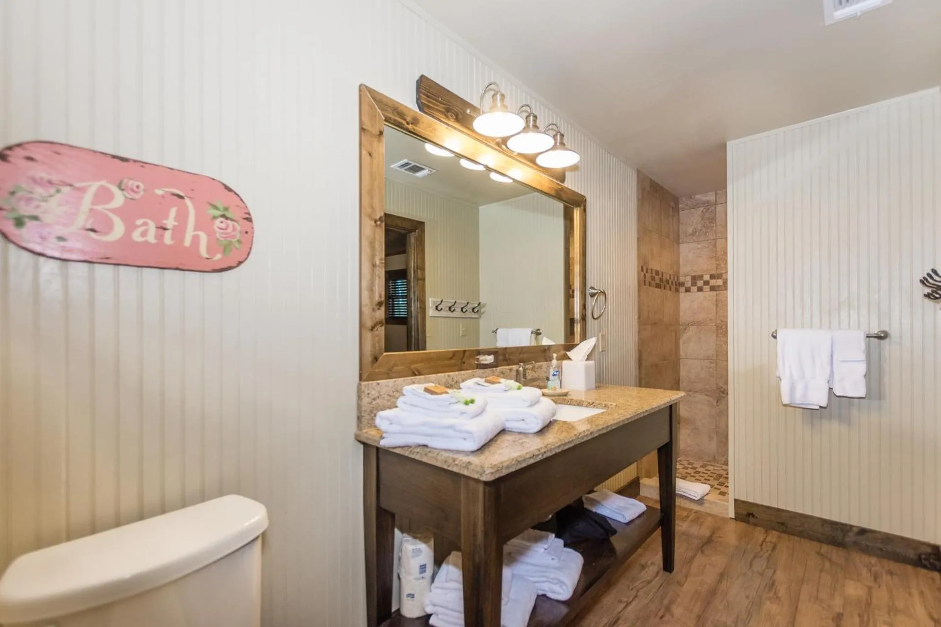 Vineyard Trail Cottages- Adults Only