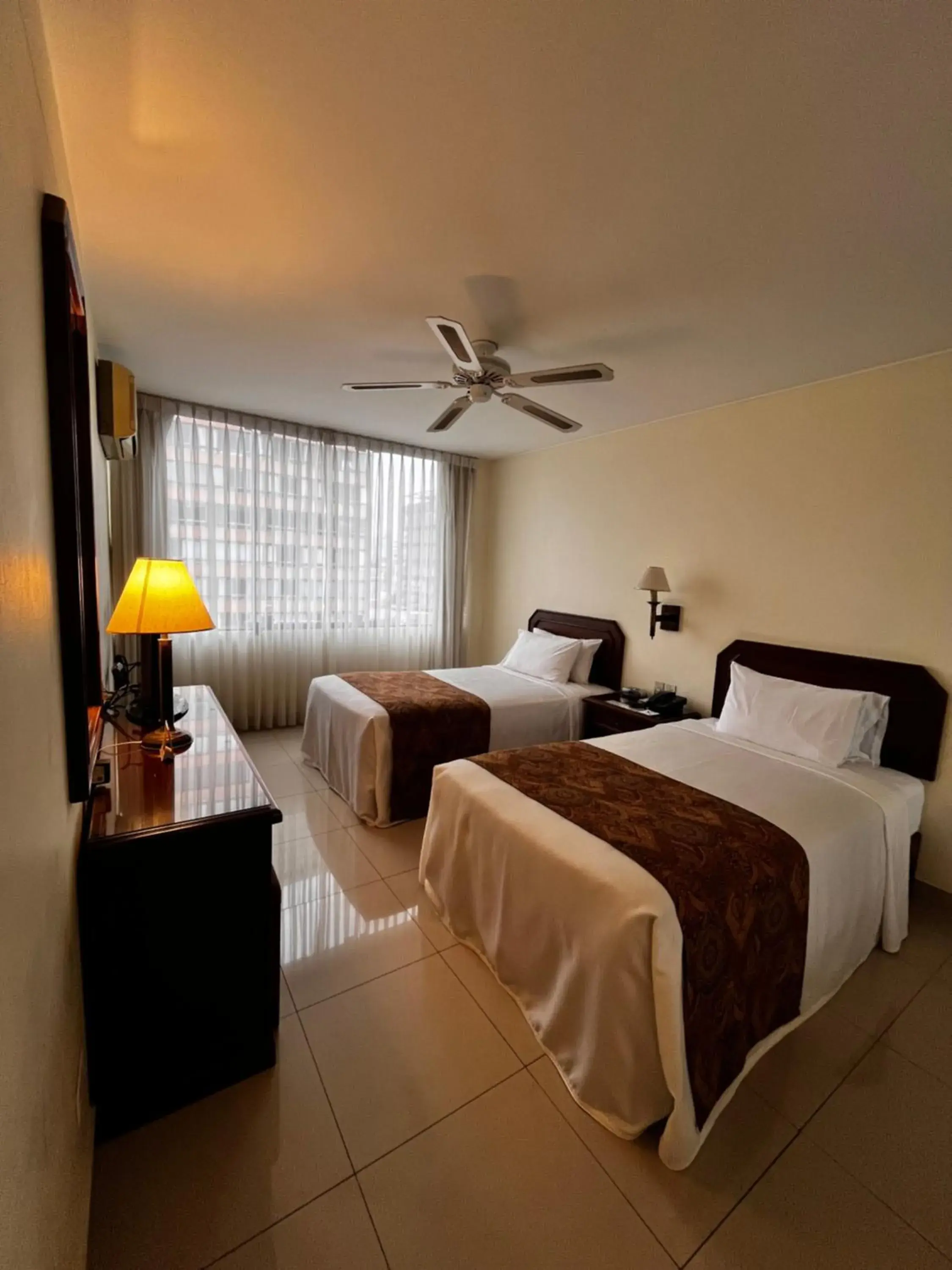 Twin Room in Hotel Boulevard Twin Room in Hotel Boulevard