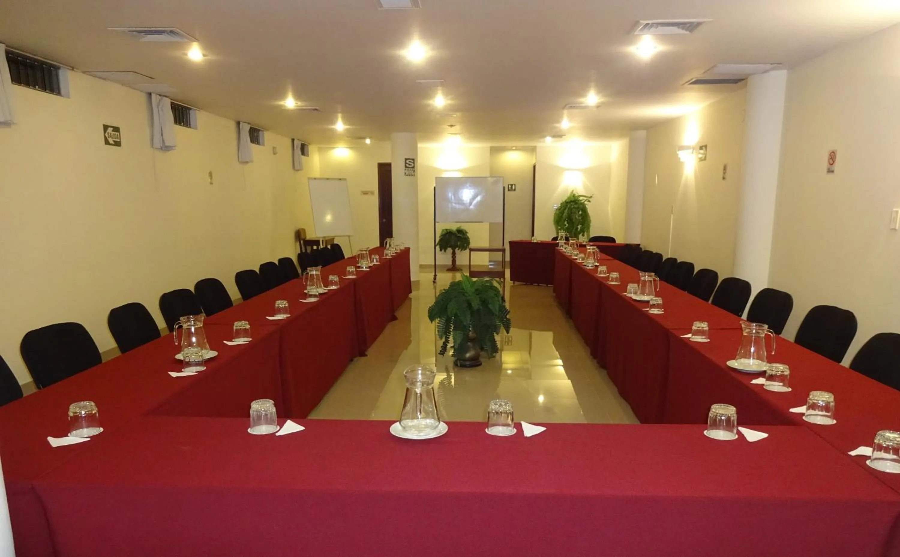 Business facilities in Hotel Boulevard