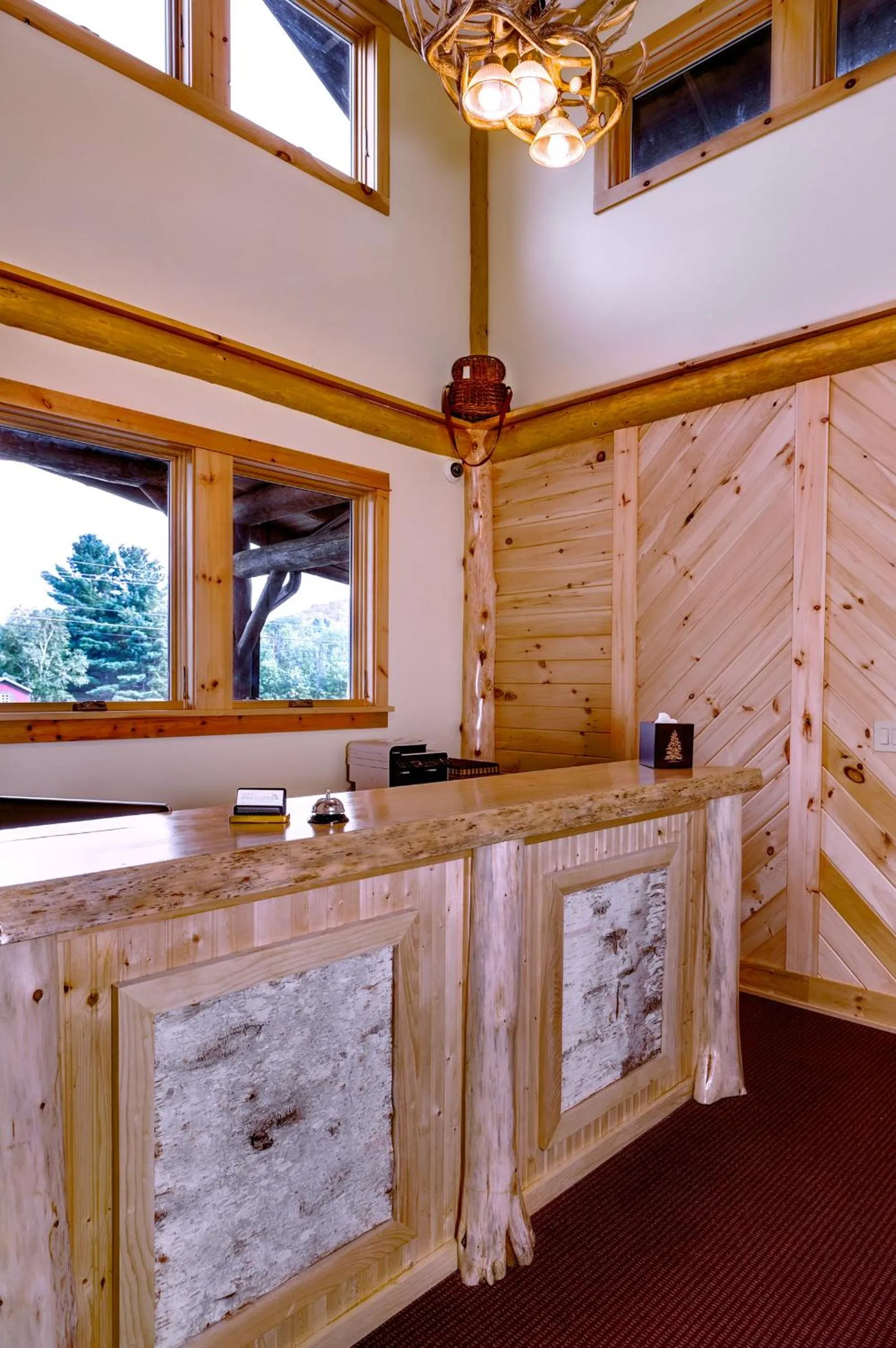 Lobby or reception in Adirondack Spruce Lodge