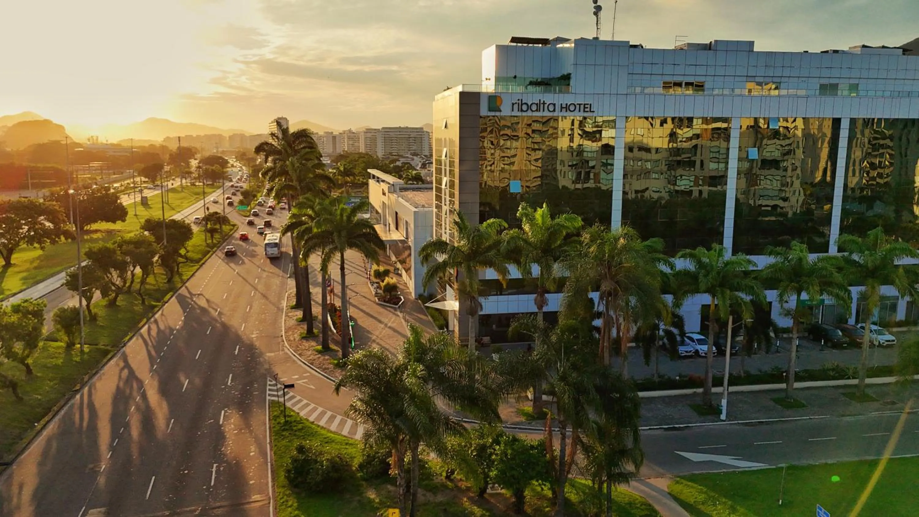 Property building in Ribalta Hotel Barra da Tijuca by Atlantica