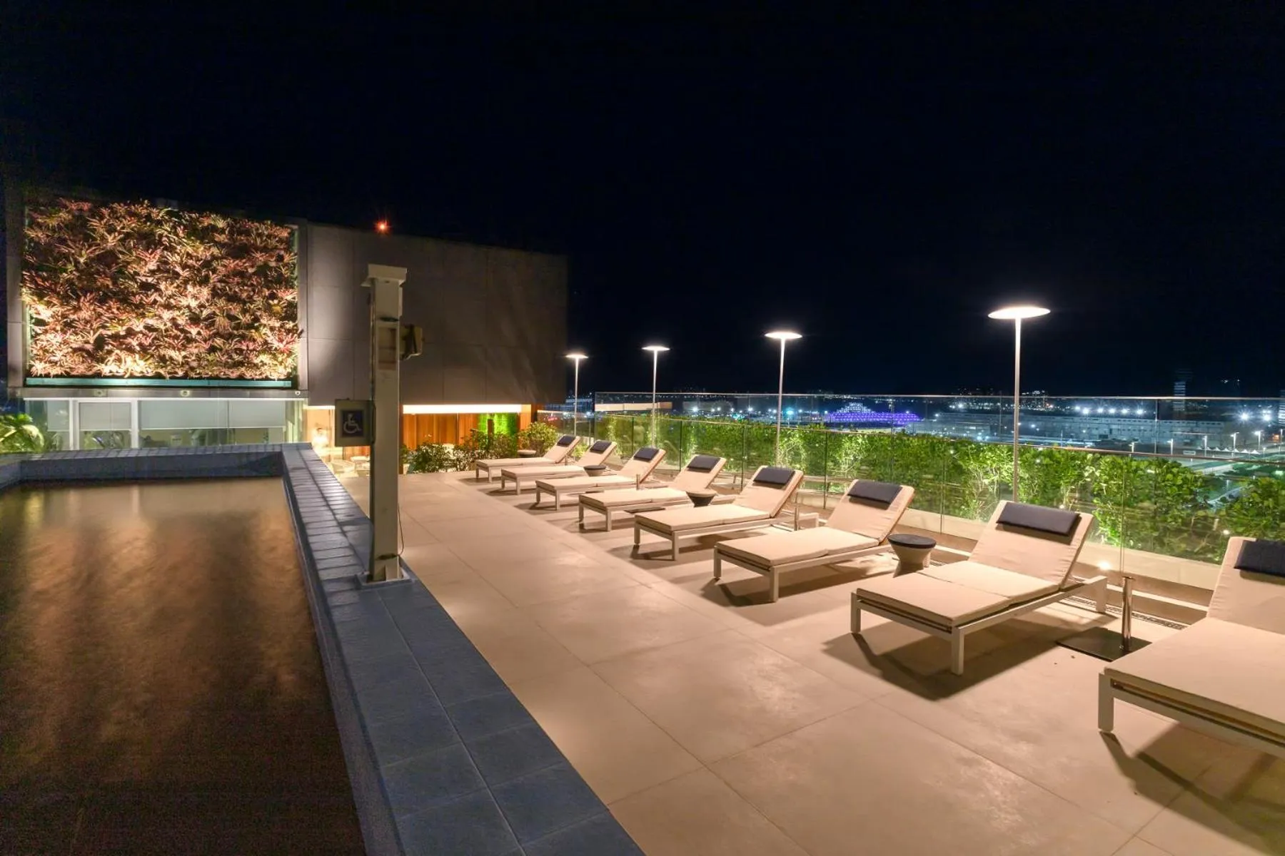 Swimming pool in Venit Mio Hotel