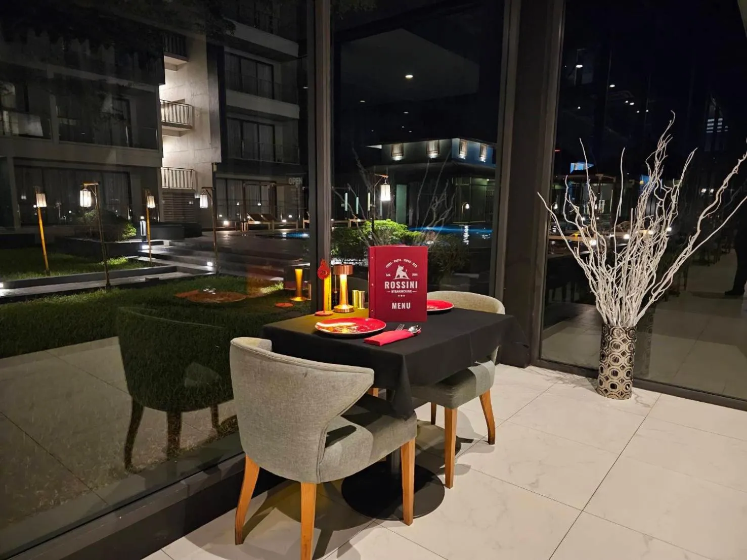 Restaurant/places to eat in Serenity Hotel and Spa Kabinburi