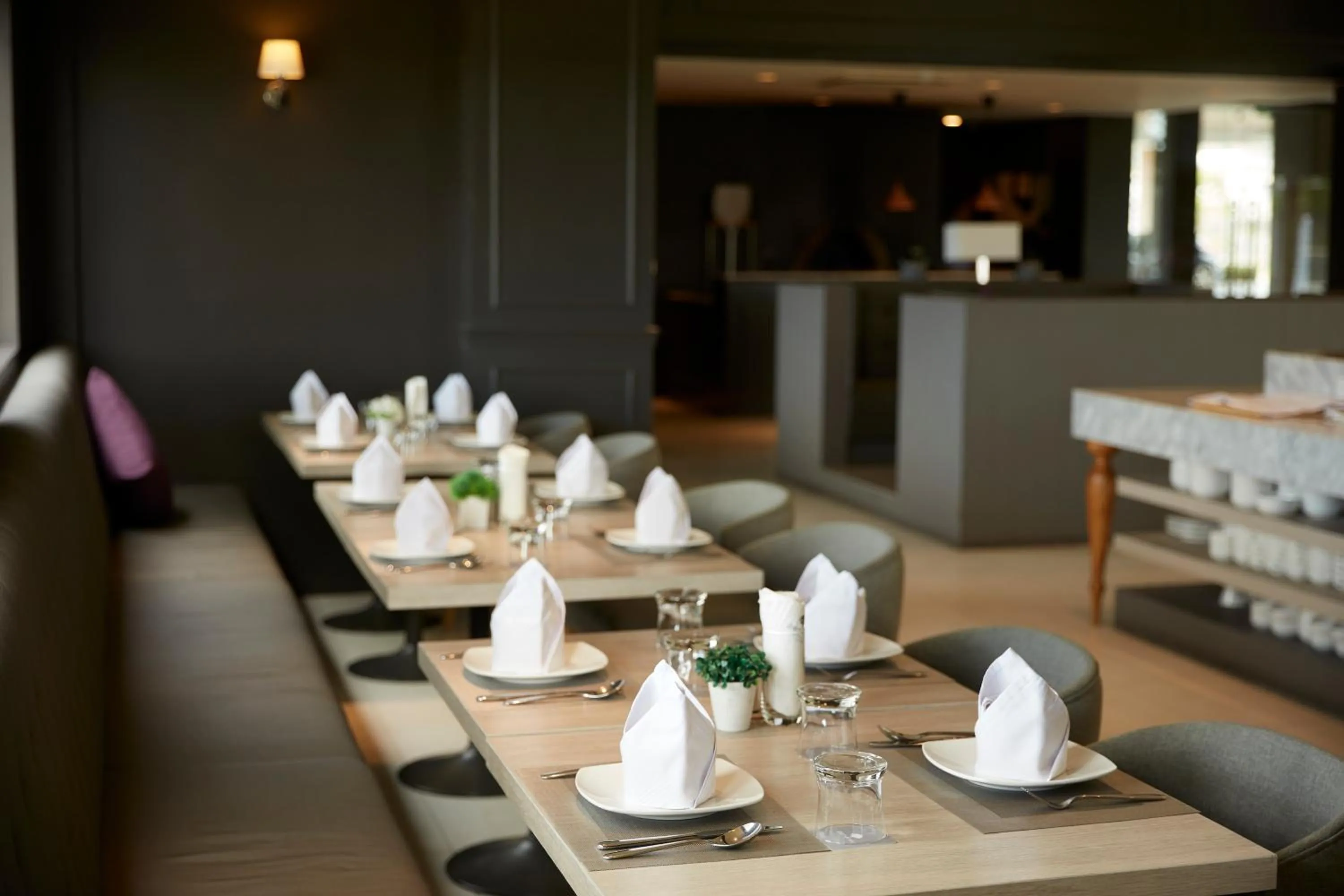 Restaurant/places to eat in Serenity Hotel and Spa Kabinburi