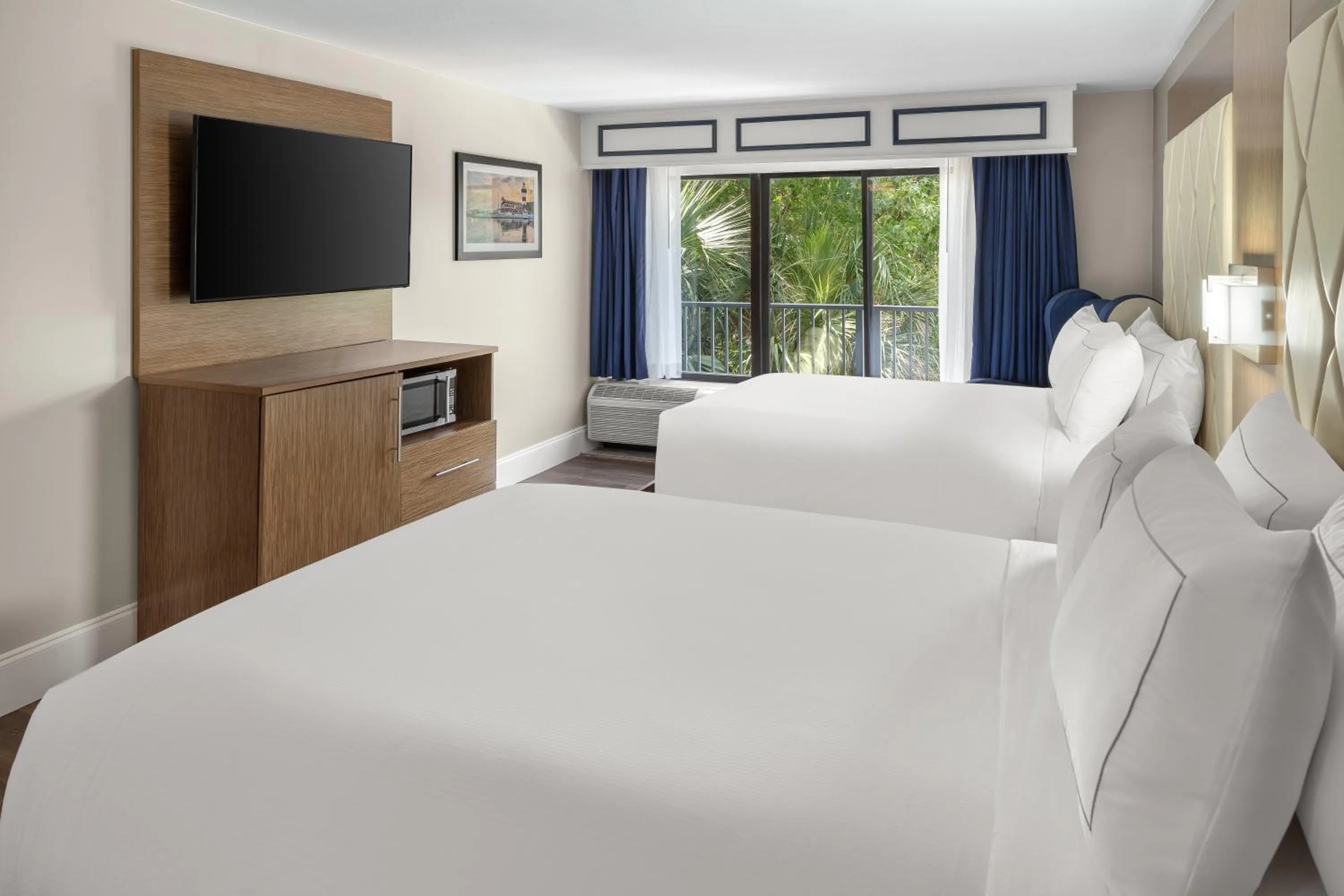 Bedroom, Bed in DoubleTree by Hilton Hilton Head Island