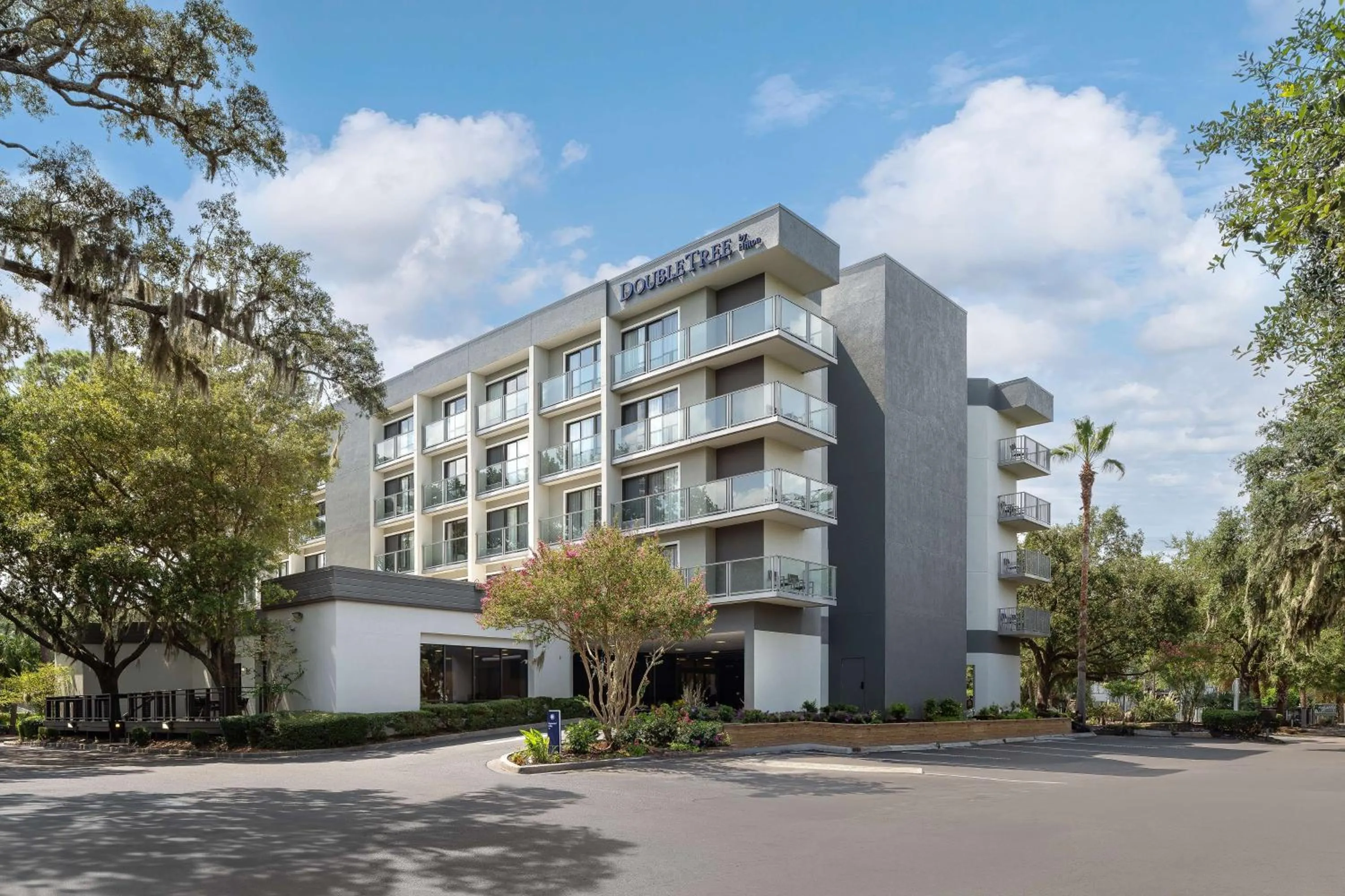 Property building in DoubleTree by Hilton Hilton Head Island
