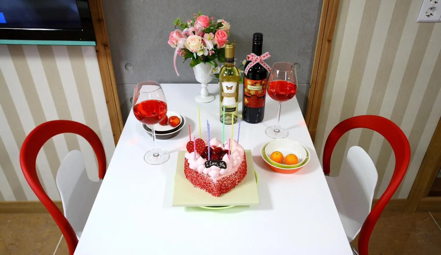 Dining area in Bluesean Pension