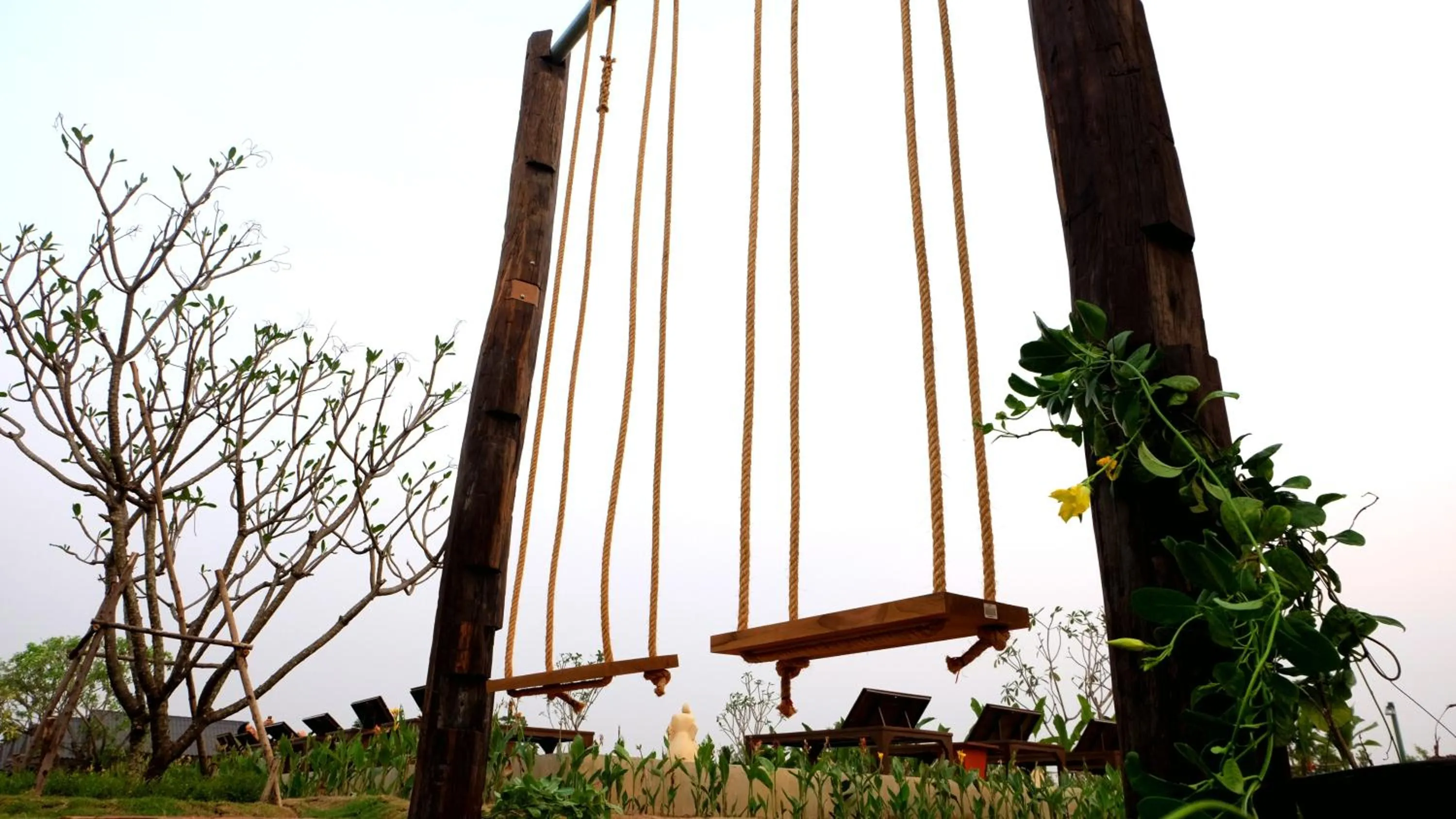 Garden in Sawasdee Sukhothai Resort