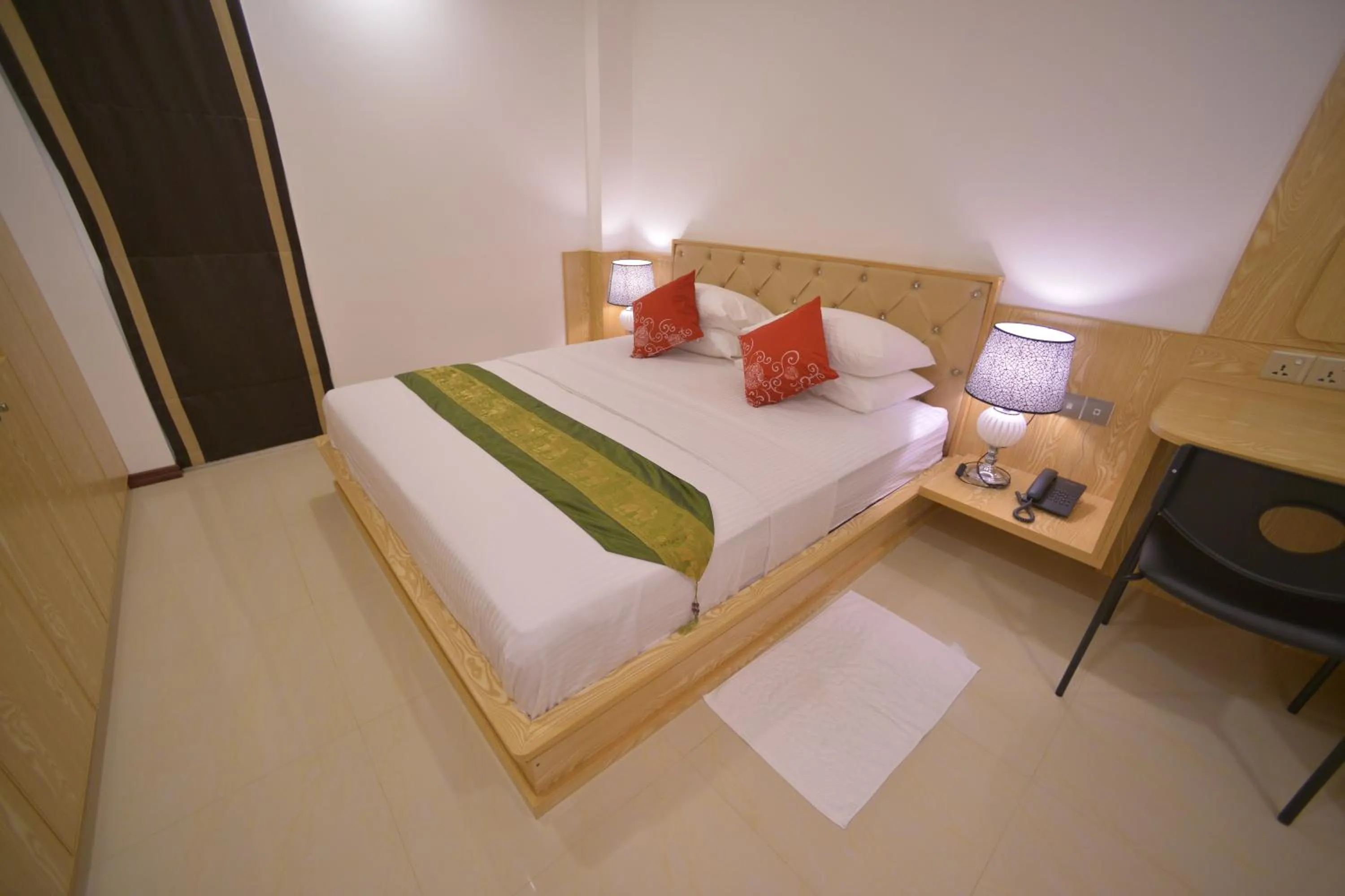 Bedroom, Bed in Hathaa Beach Maldives