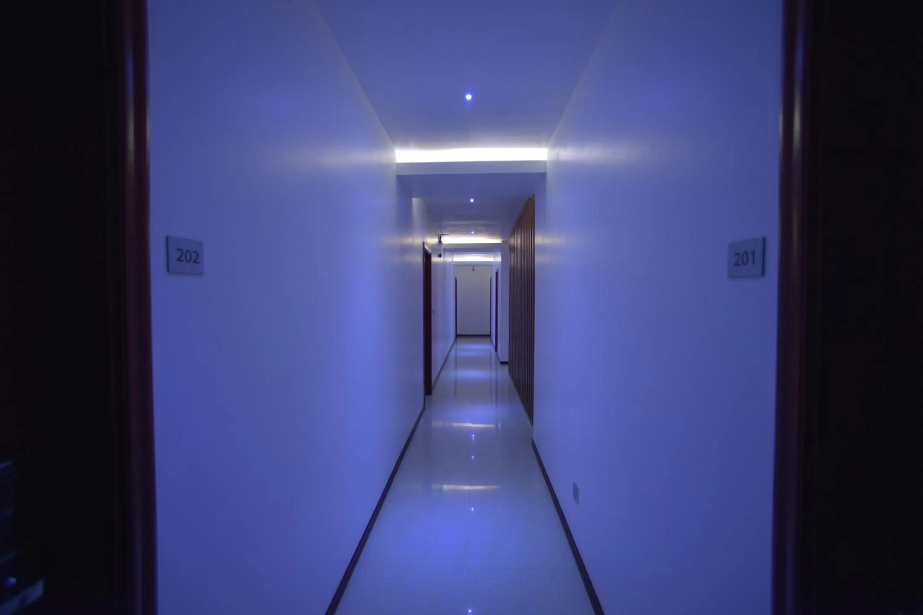 Area and facilities in Hathaa Beach Maldives