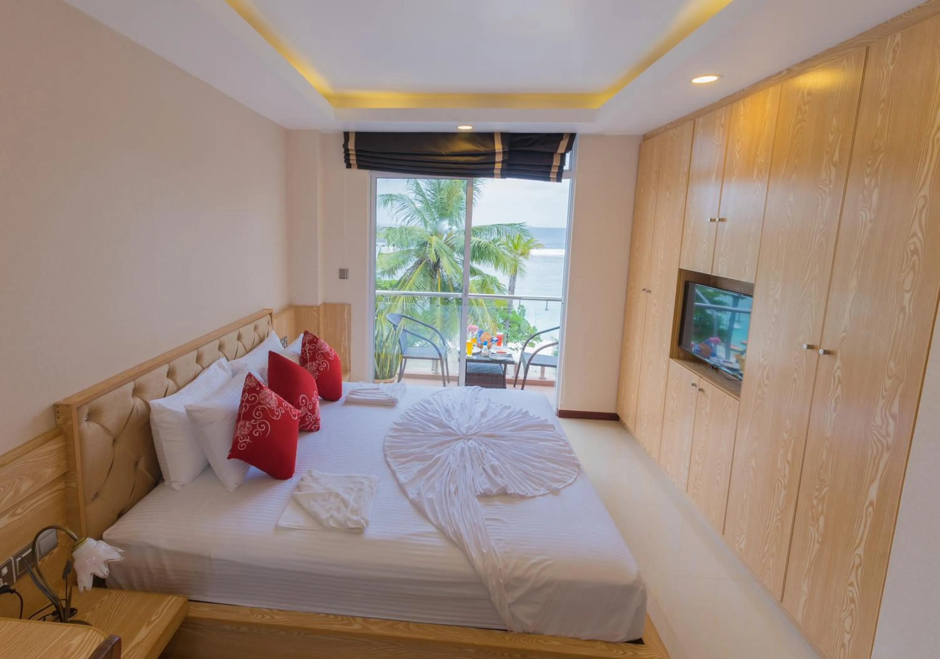 Bedroom, Bed in Hathaa Beach Maldives