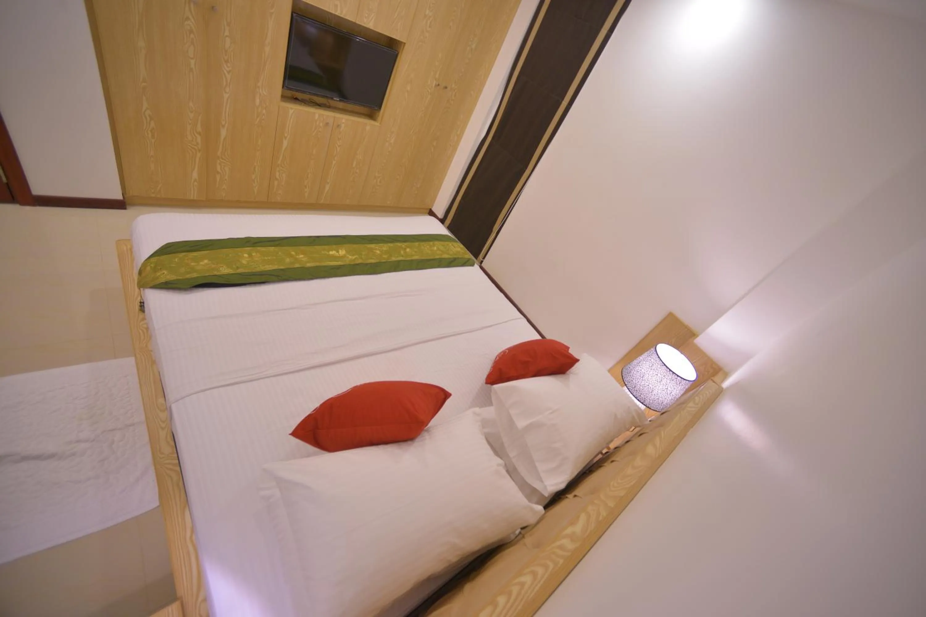 Bedroom, Bed in Hathaa Beach Maldives