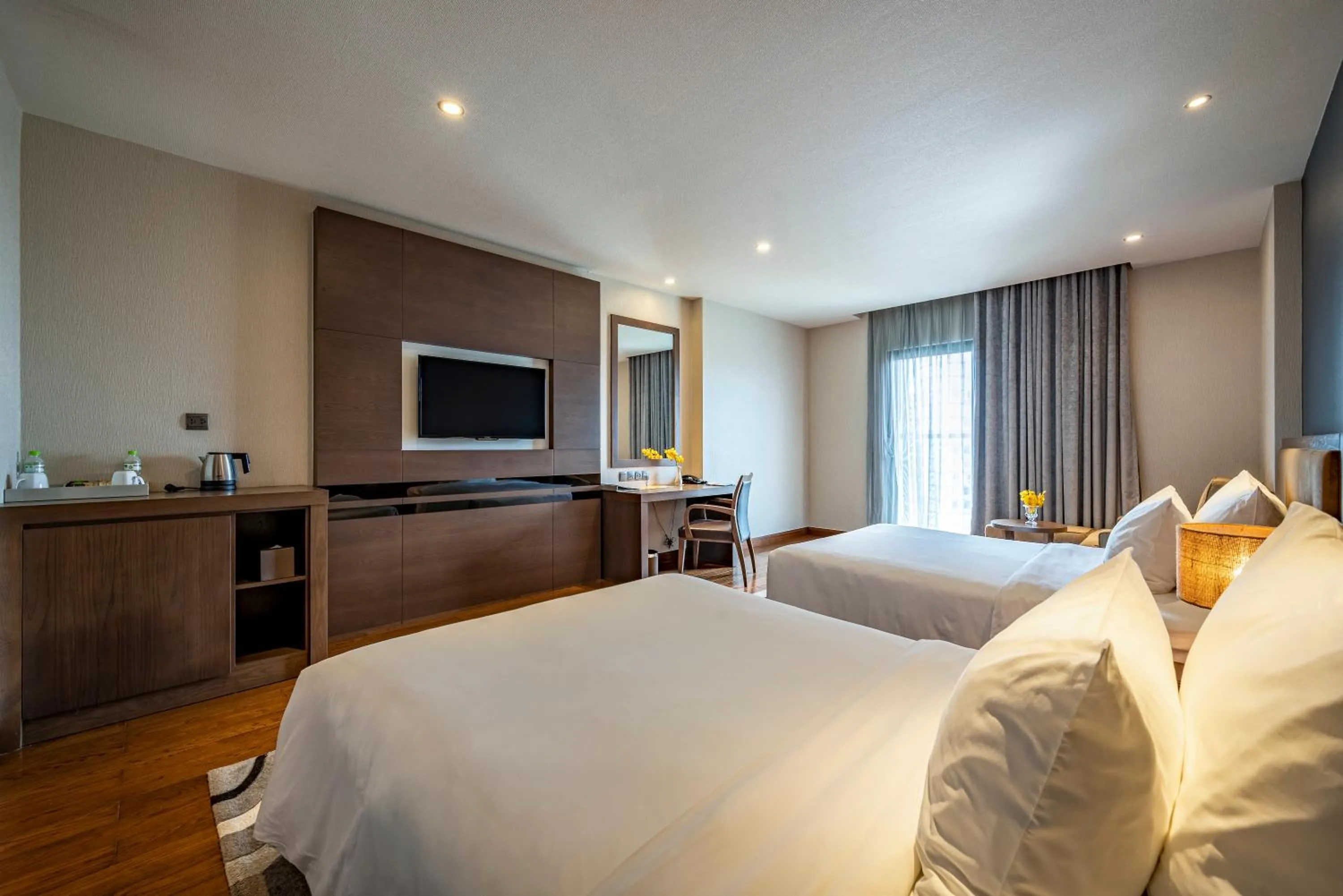 Bed in The Malibu Hotel