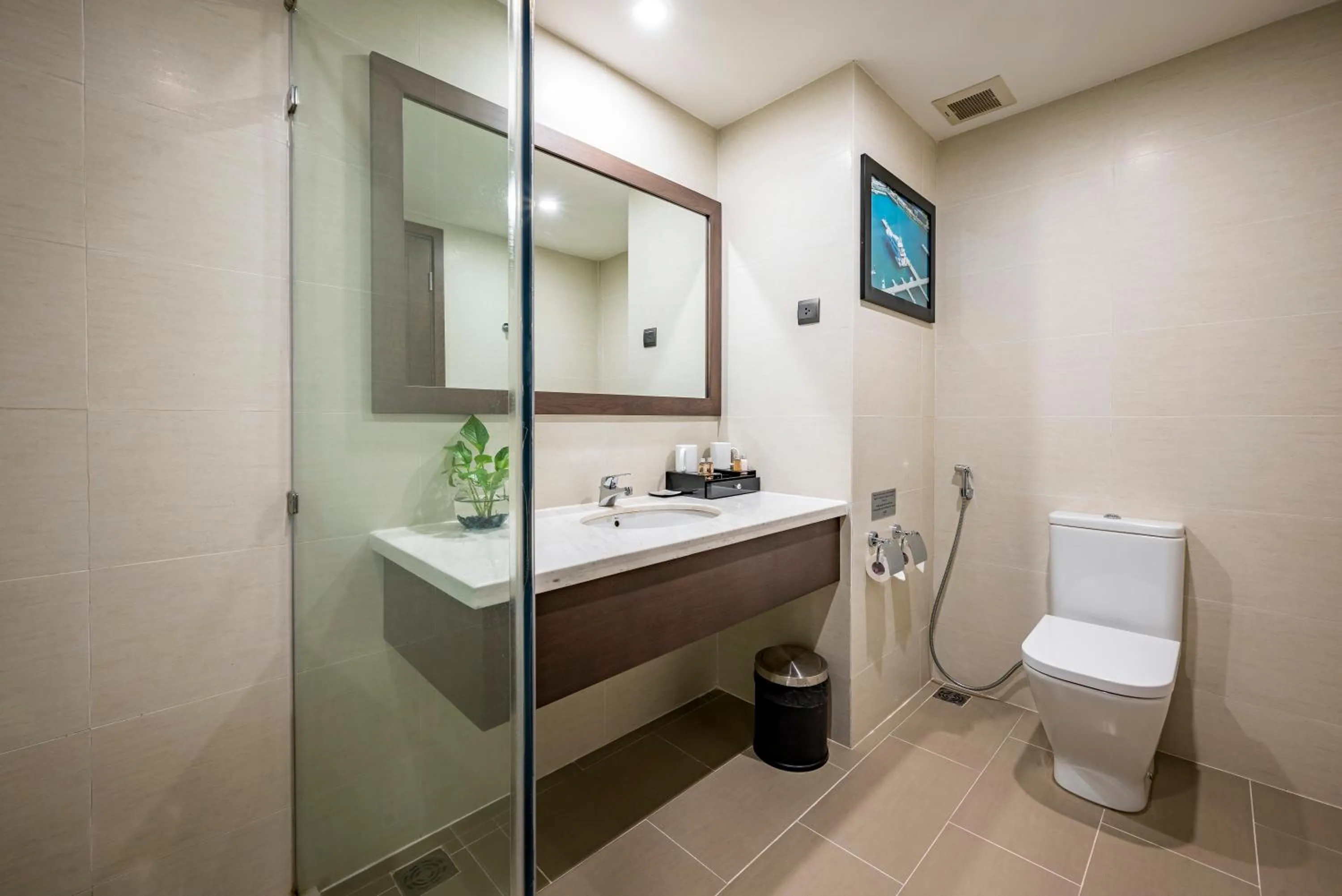 Toilet in The Malibu Hotel