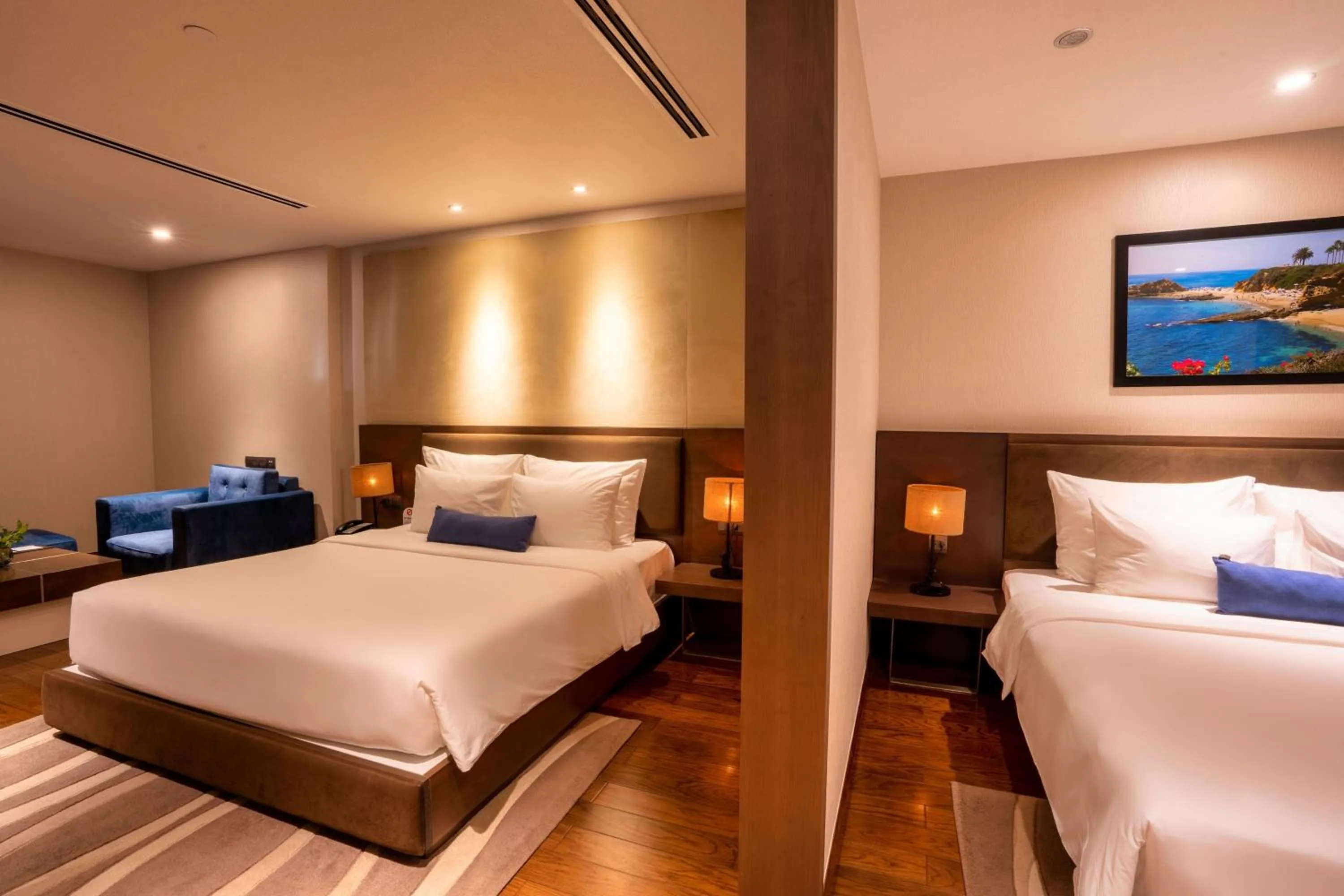 Bedroom, Bed in The Malibu Hotel