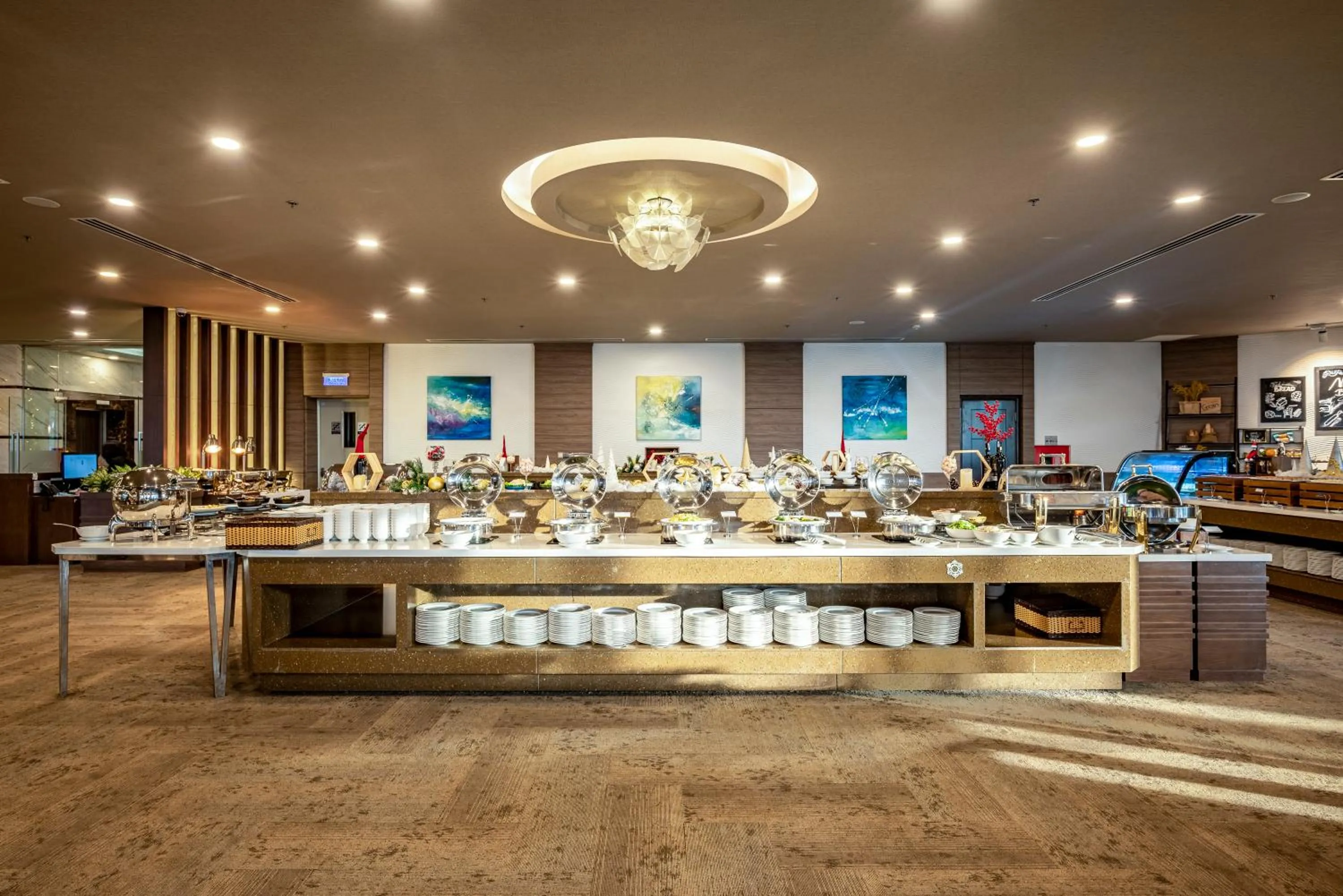 Restaurant/places to eat in The Malibu Hotel