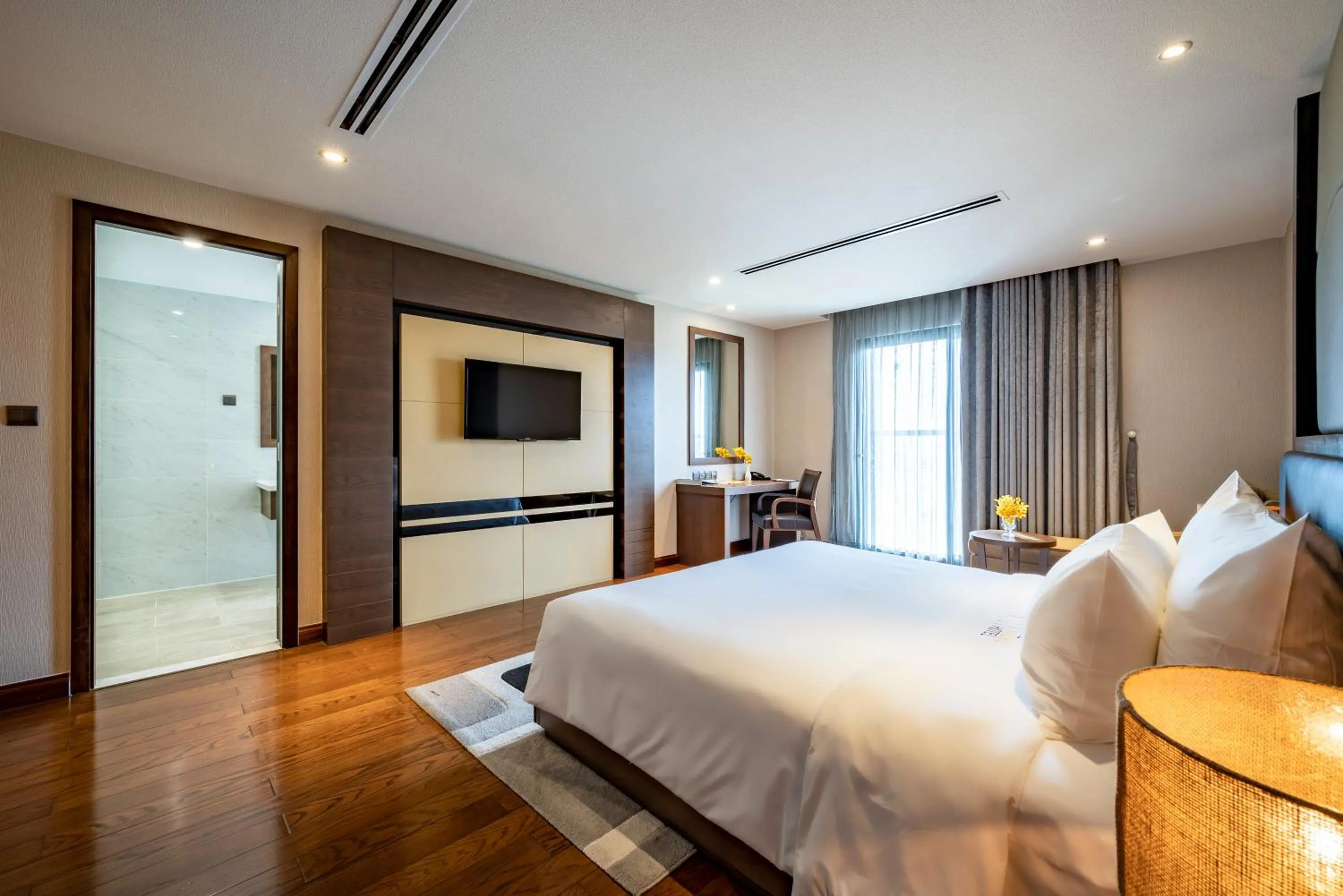 Bed in The Malibu Hotel