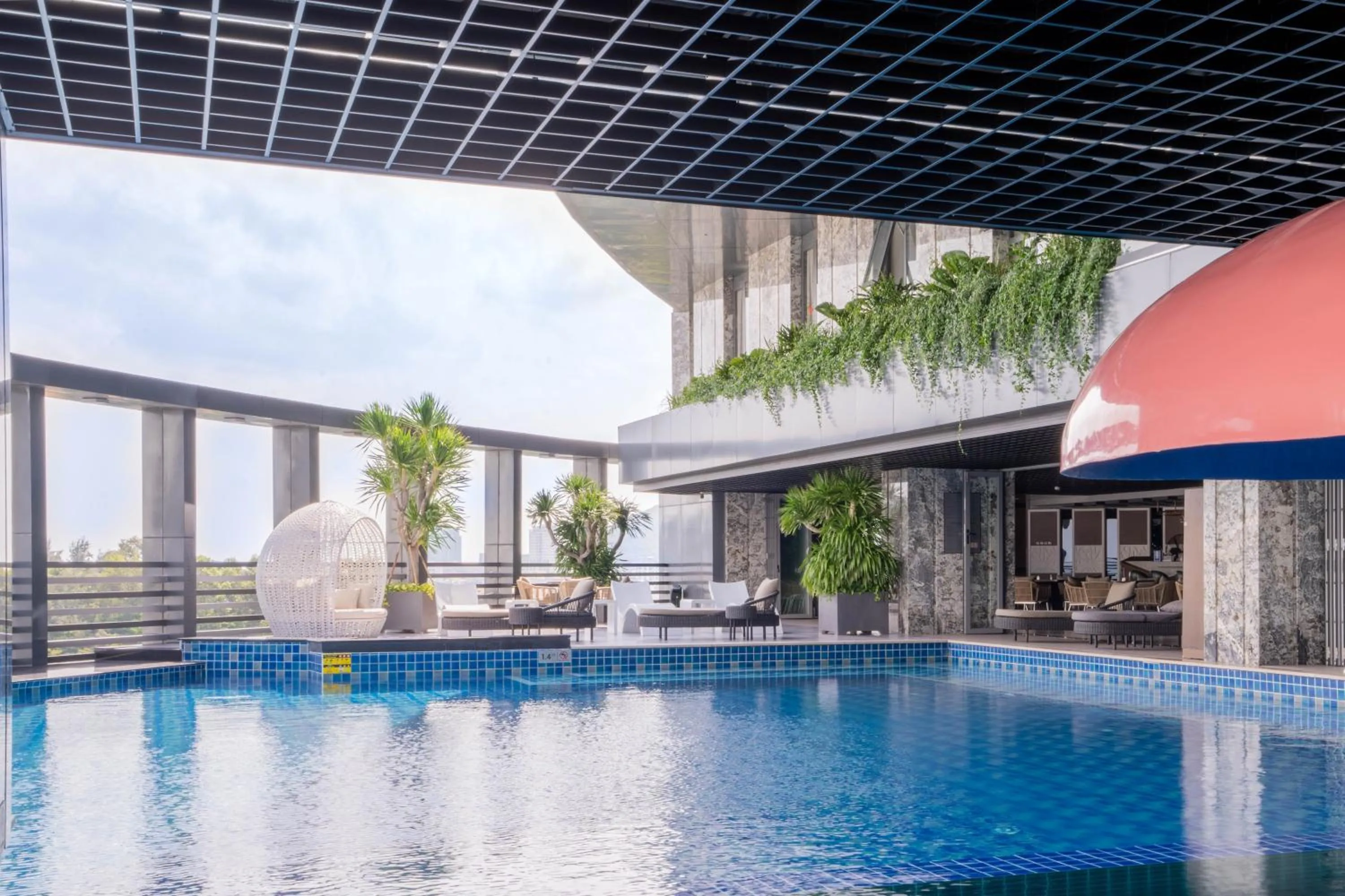 Swimming pool in The Malibu Hotel