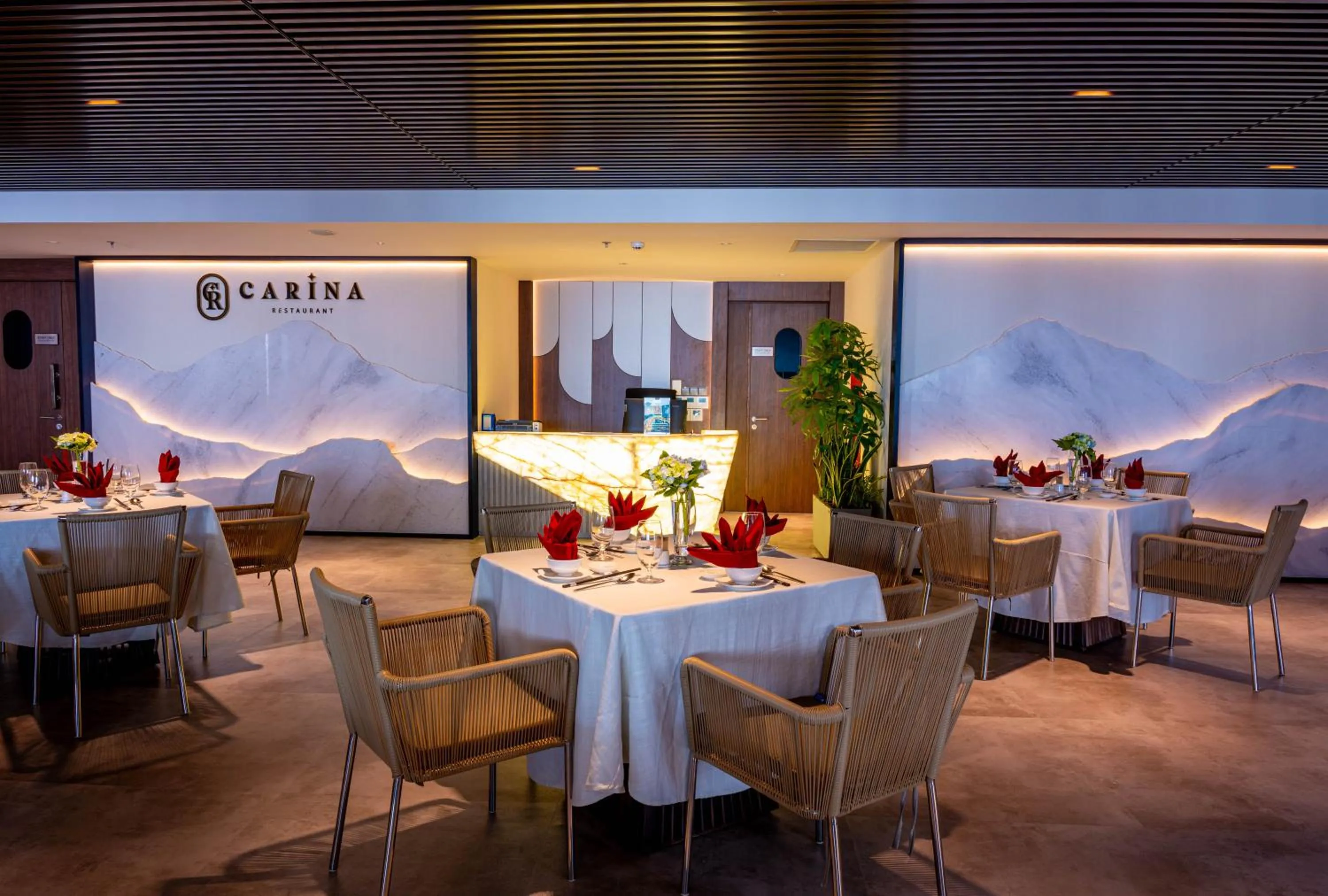 Restaurant/places to eat in The Malibu Hotel