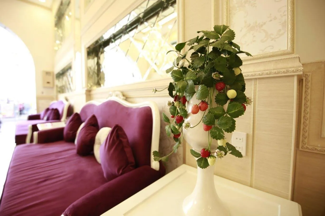 Decorative detail in Kim Hoa Hotel