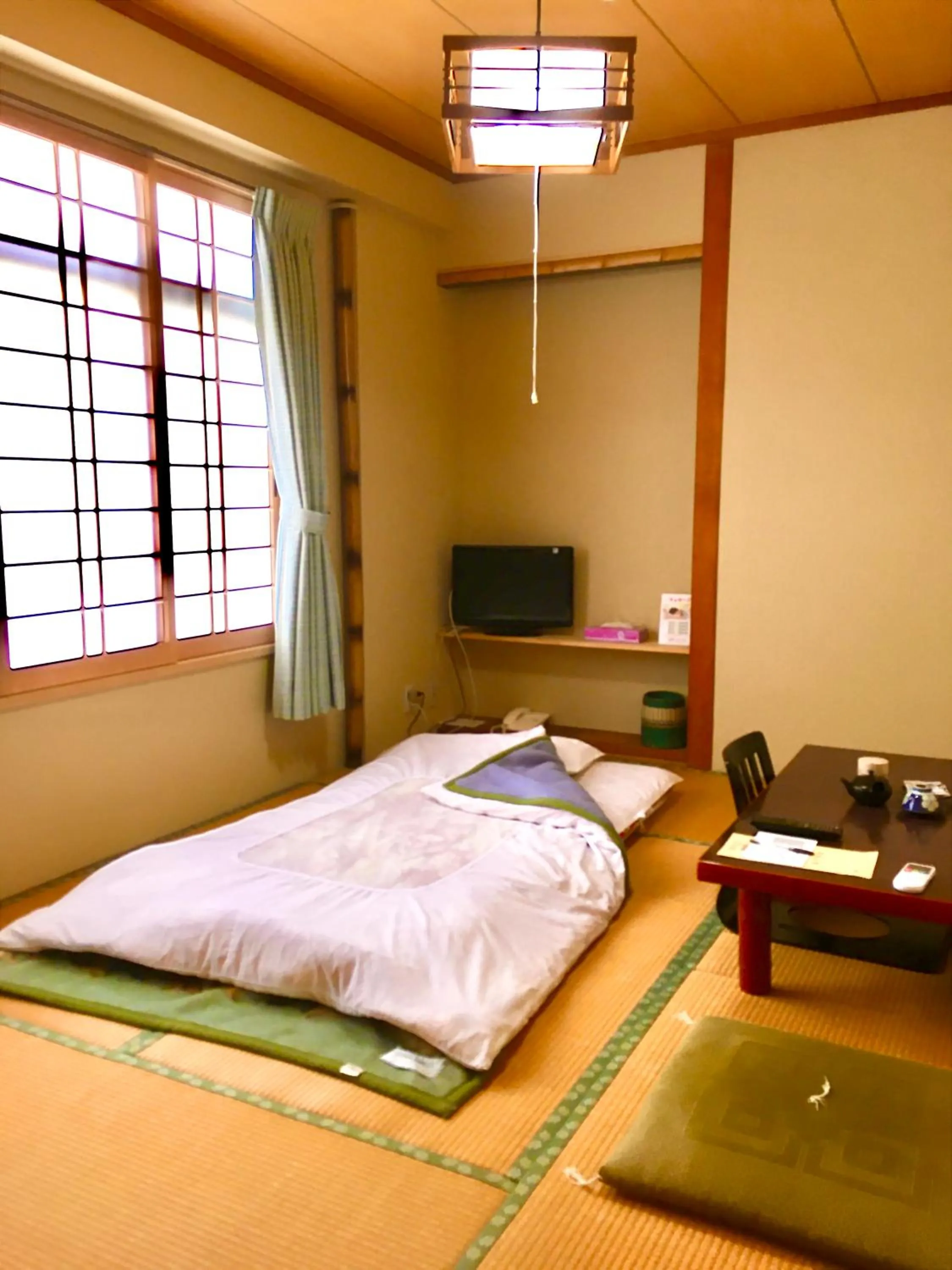 Photo of the whole room, Bed in Sawaki