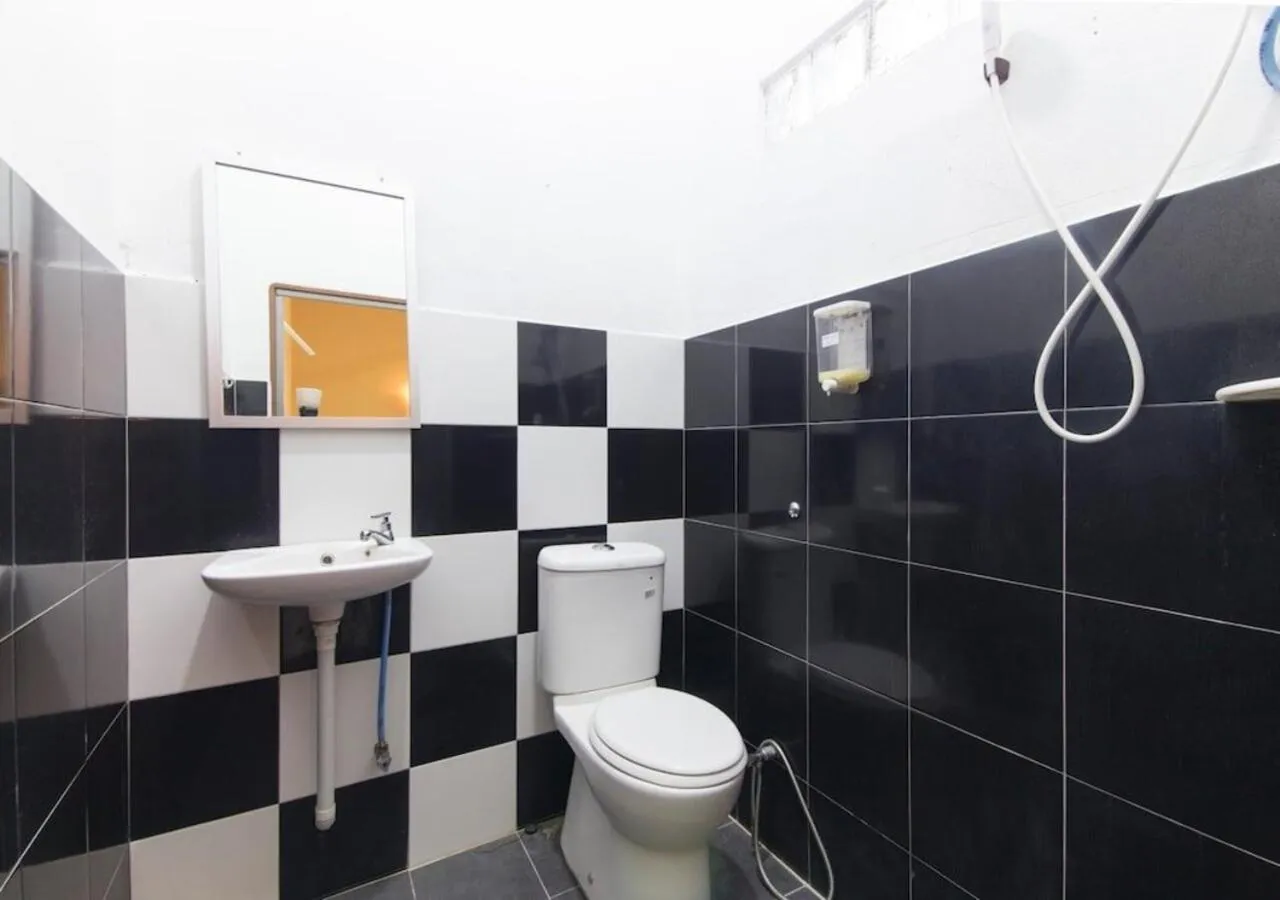 Bathroom in Alpha Motel