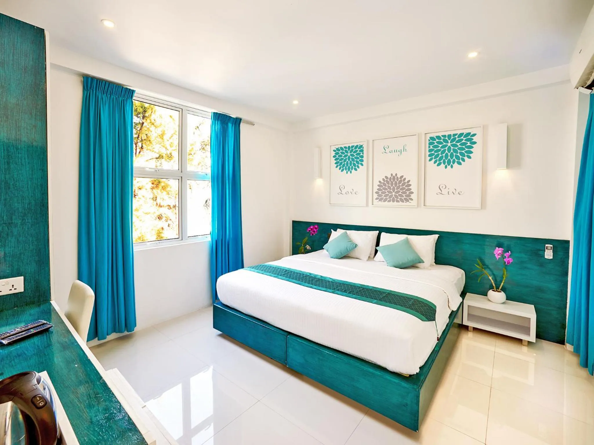 Bedroom, Bed in Planktons Beach