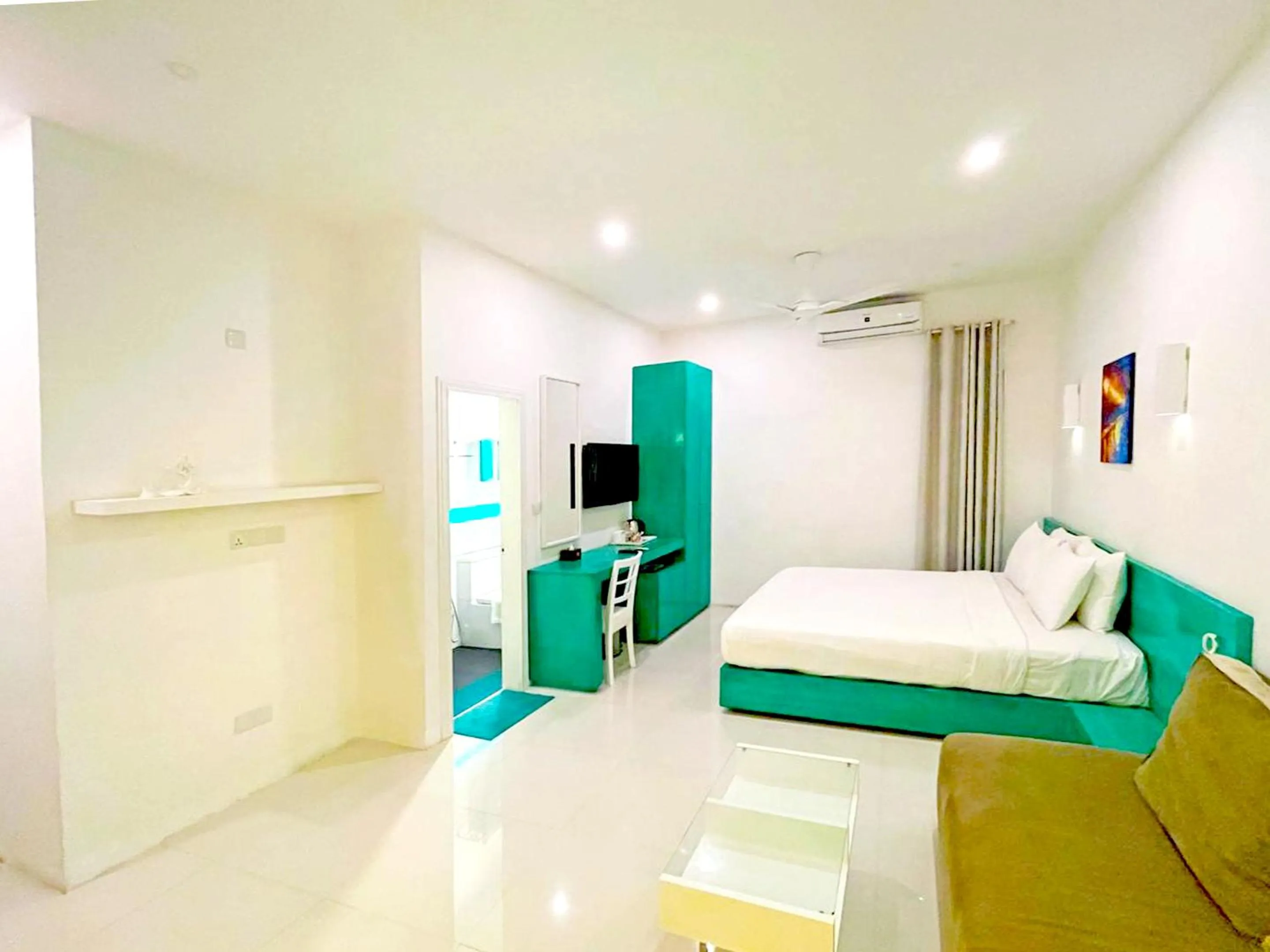 View (from property/room), Bed in Planktons Beach