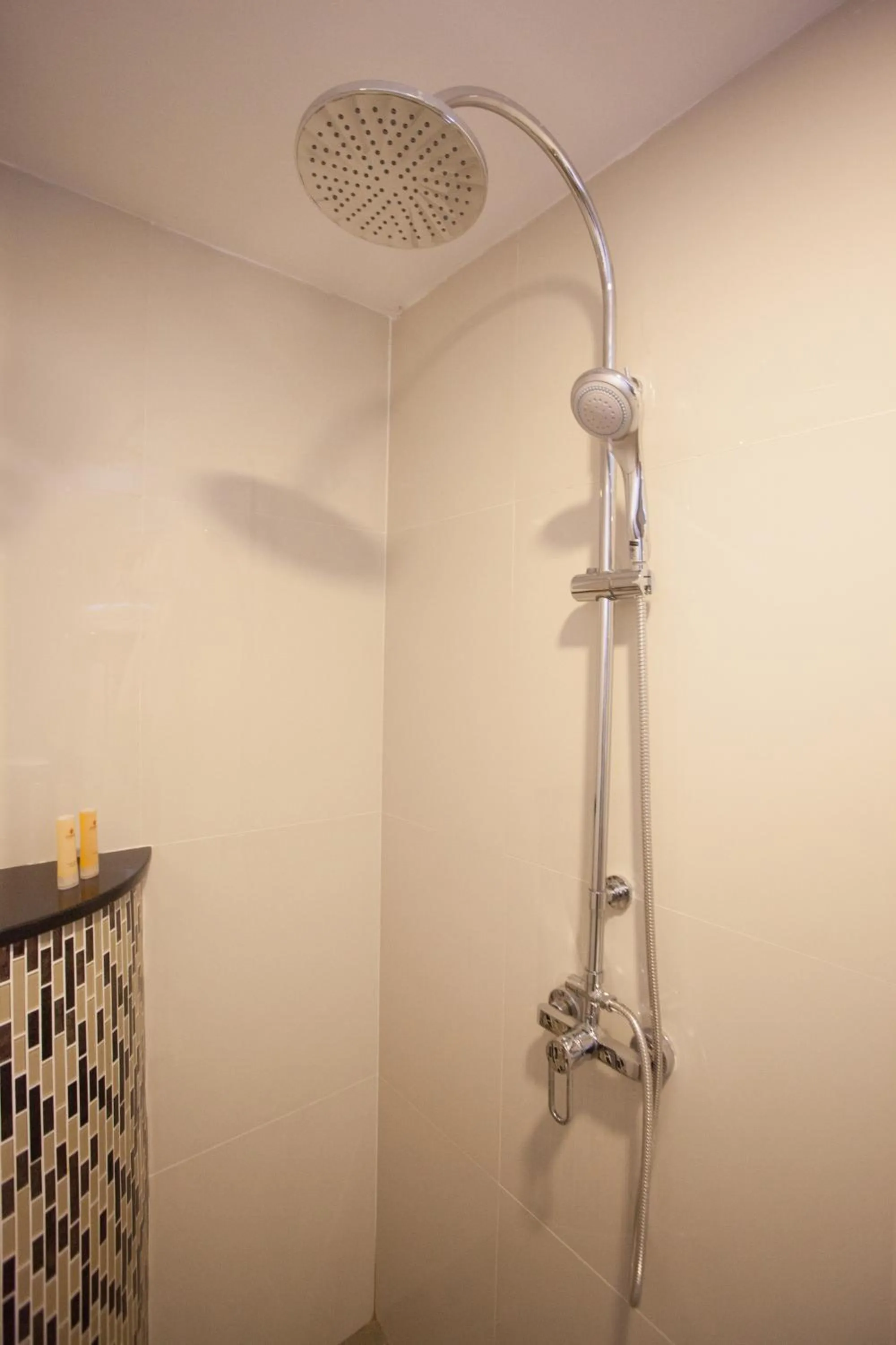 Bathroom in Chabana Kamala Hotel