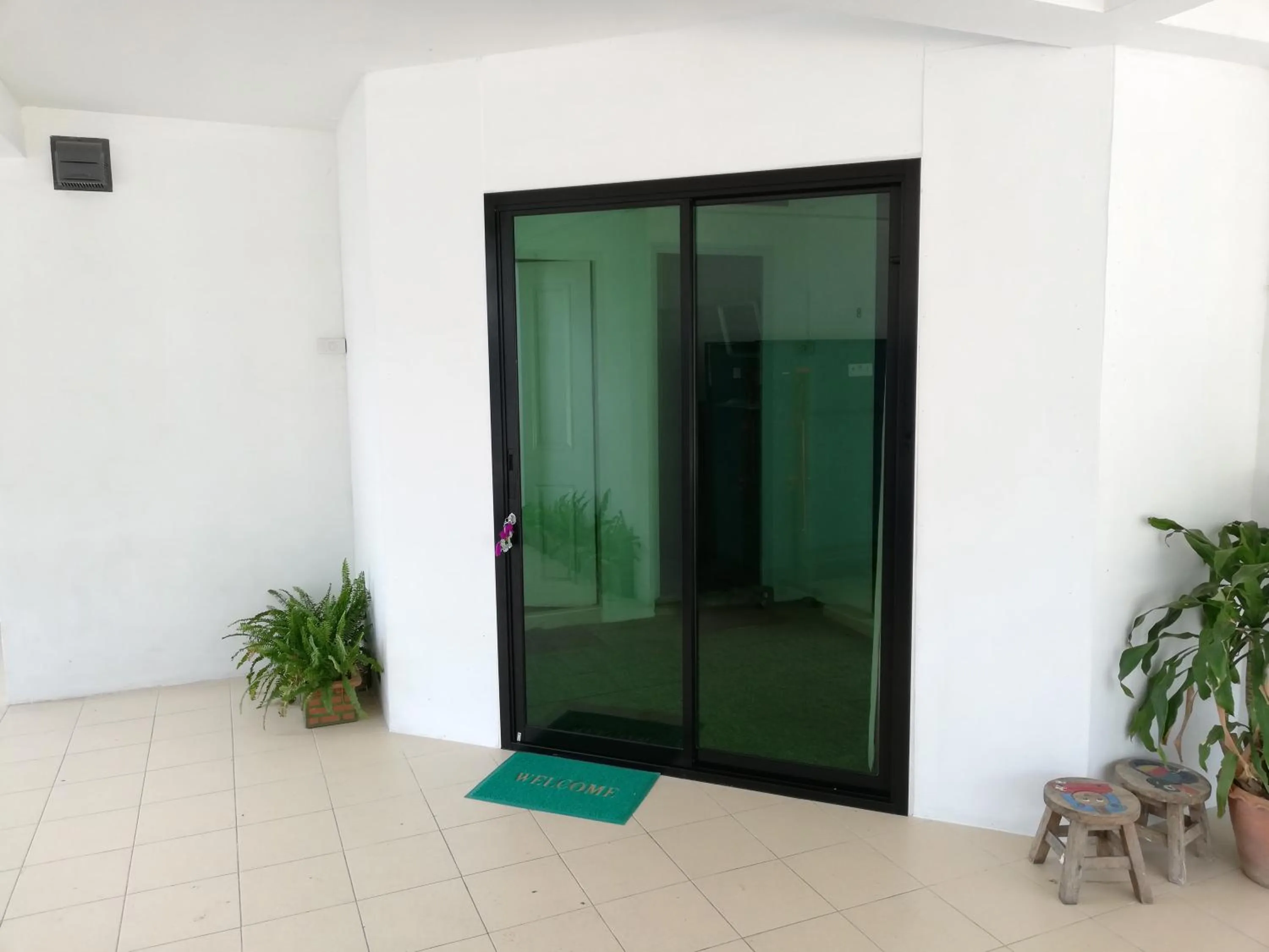 Photo of the whole room in Wanlapa Farmstay