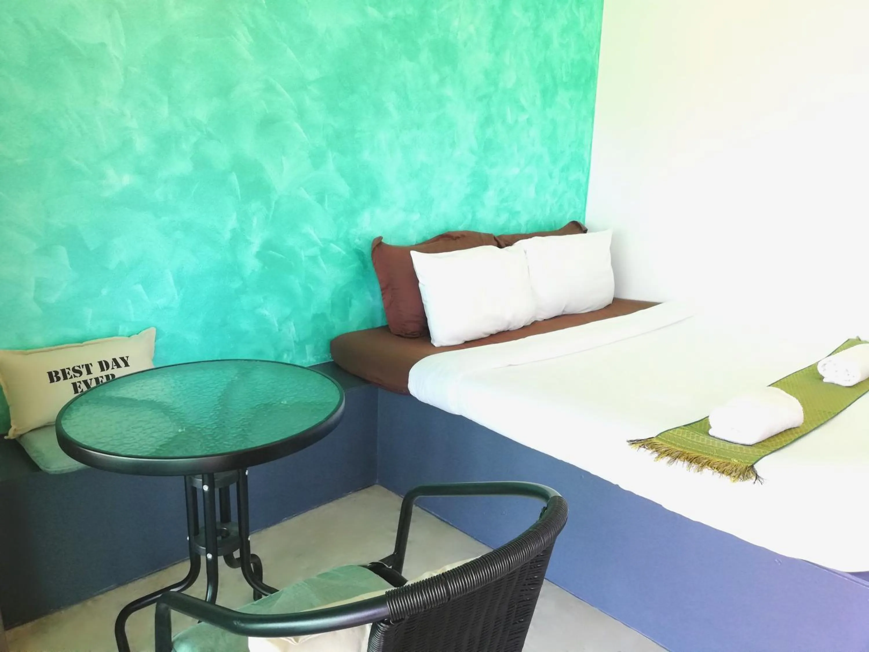 Photo of the whole room in Wanlapa Farmstay