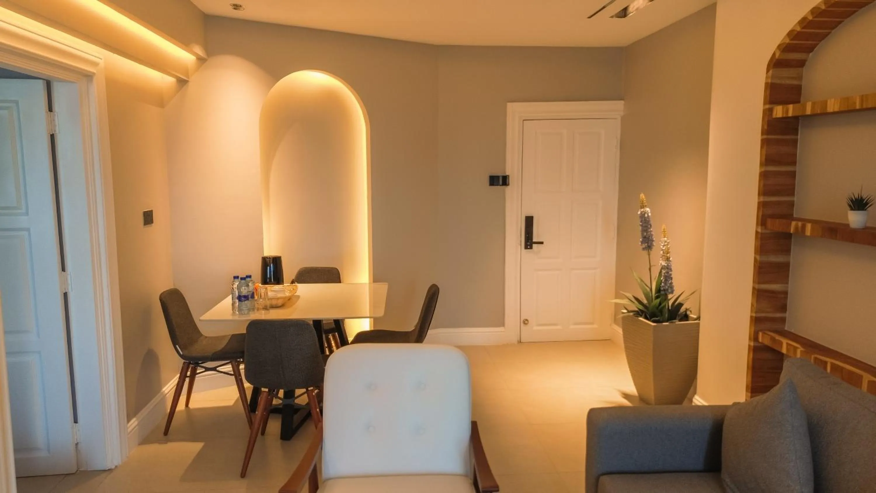 Living room in Tanga Beach Resort & Spa