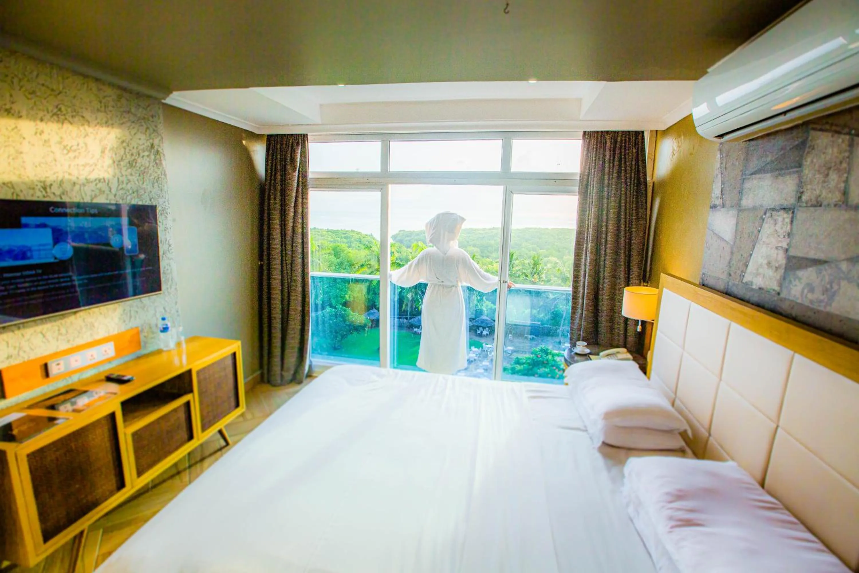 Bed in Tanga Beach Resort & Spa