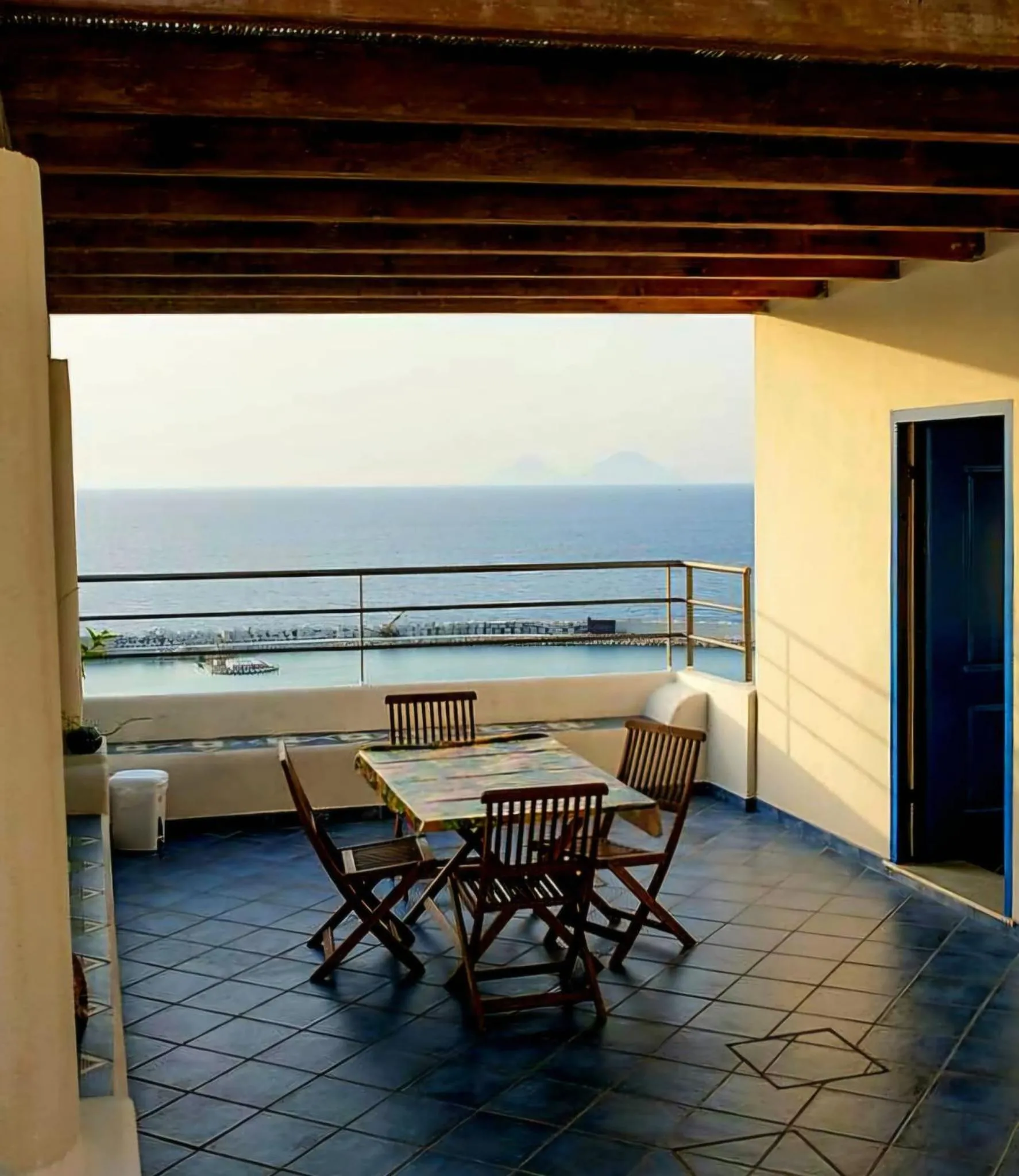 Two-Bedroom Apartment with Sea View - single occupancy in Magico Appartamenti Scafa - Marina Capo d'Orlando