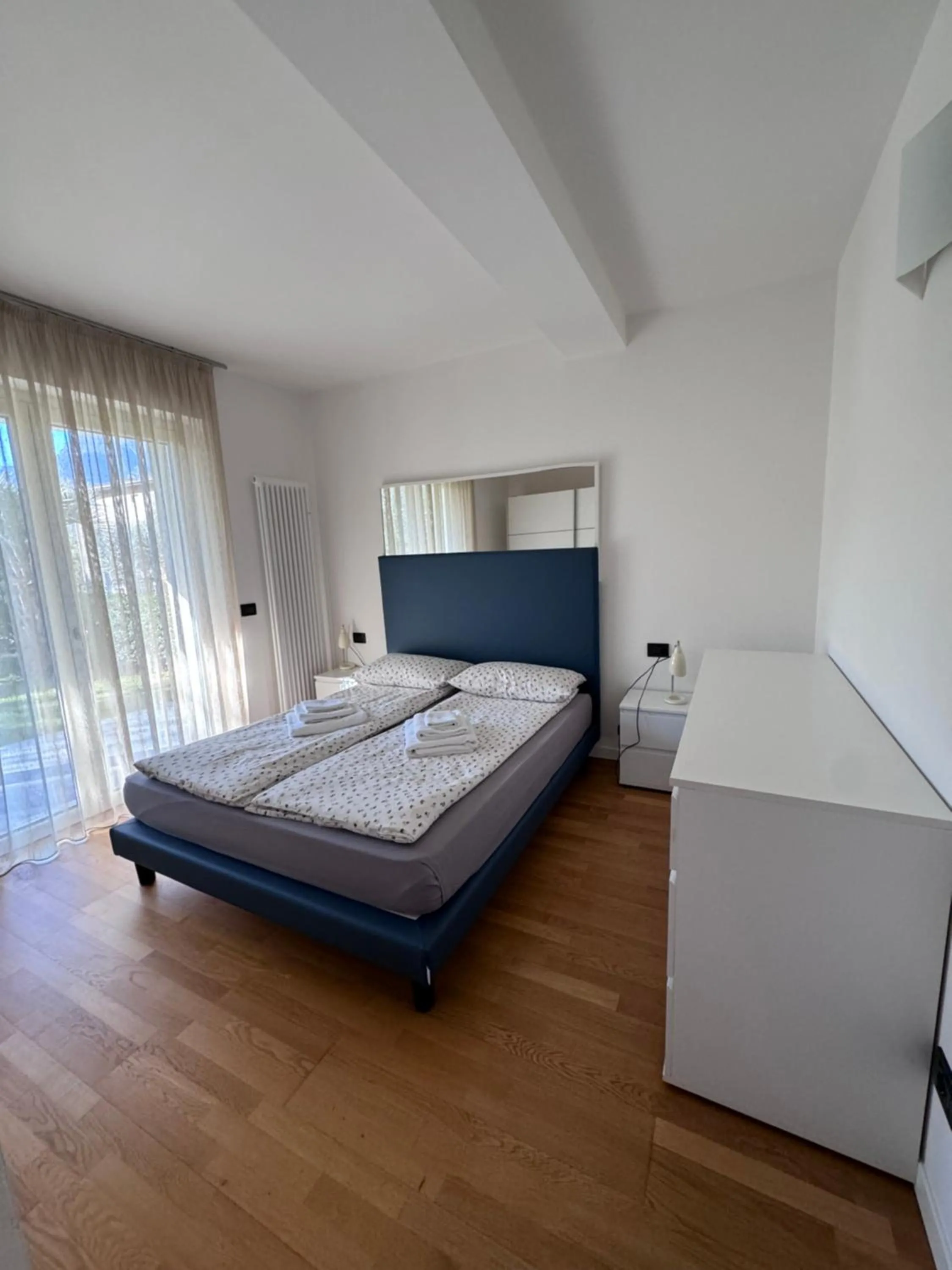 Bedroom, Bed in GARDA LIVING APARTMENTS Riva del Garda