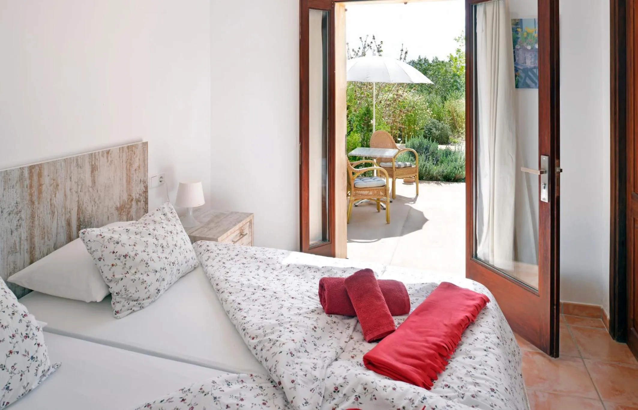 Garden view, Bed in Agroturismo Fincahotel Son Pou