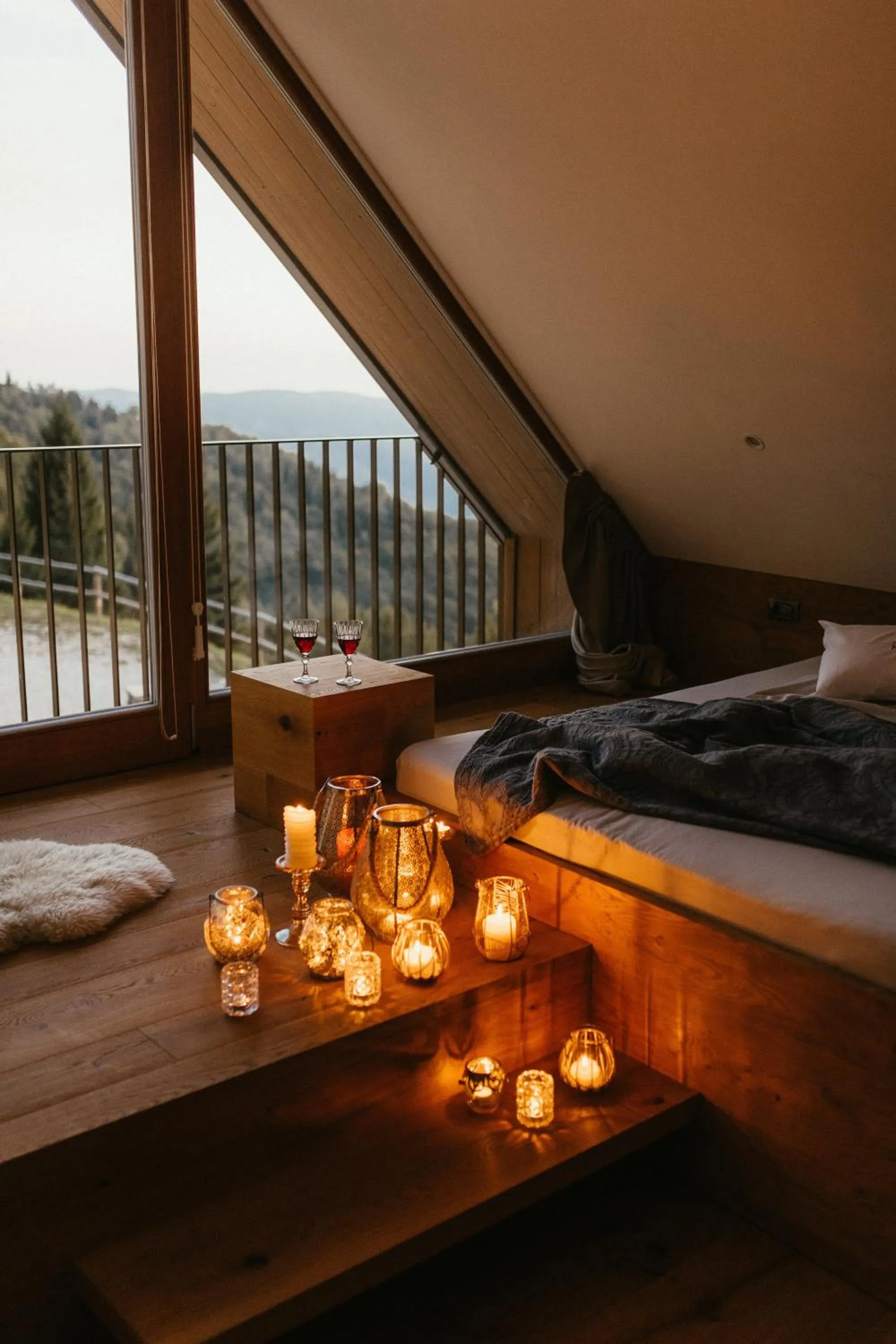 Night, Bed in Eco Chalet Astra Montana