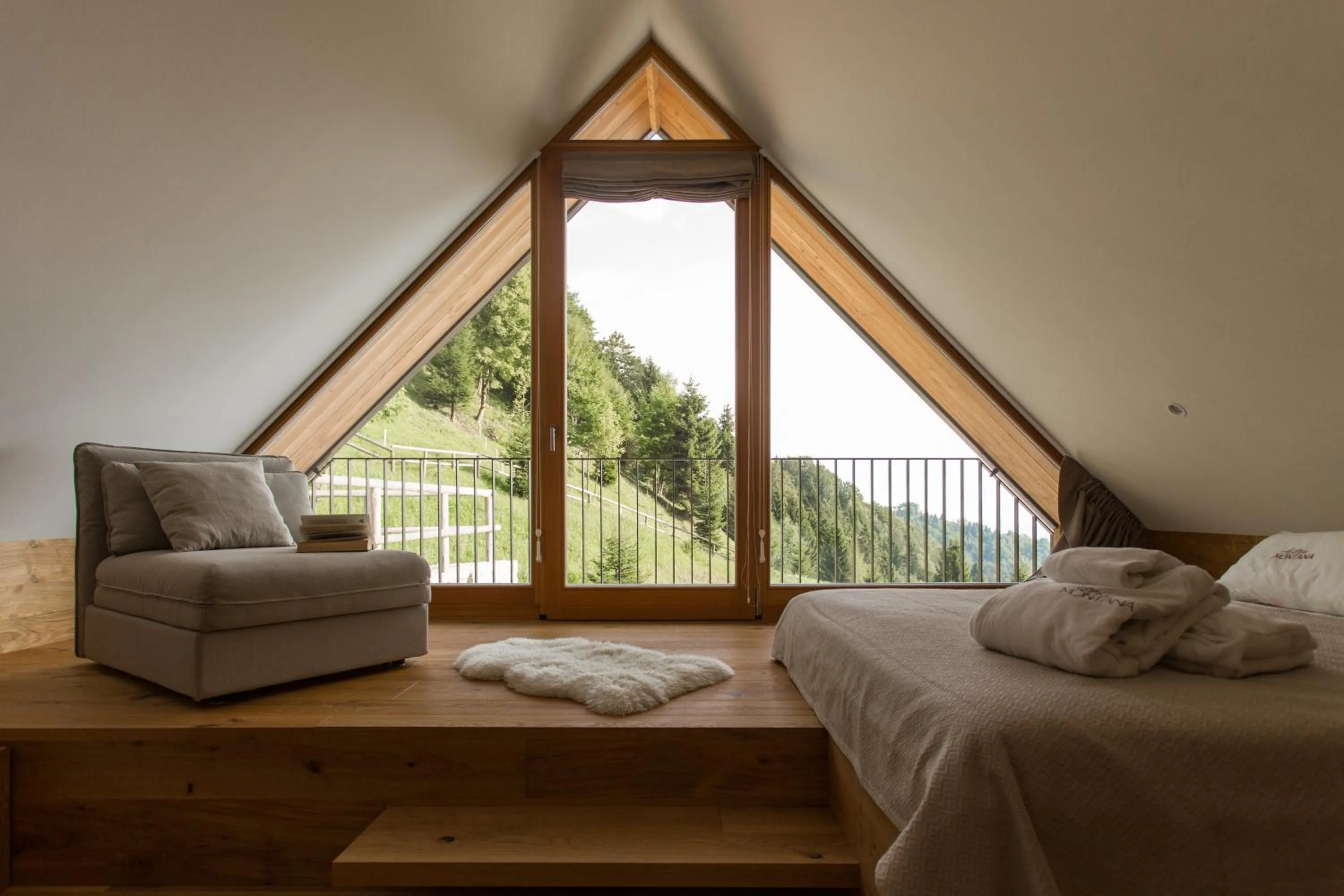 Balcony/Terrace, Bed in Eco Chalet Astra Montana