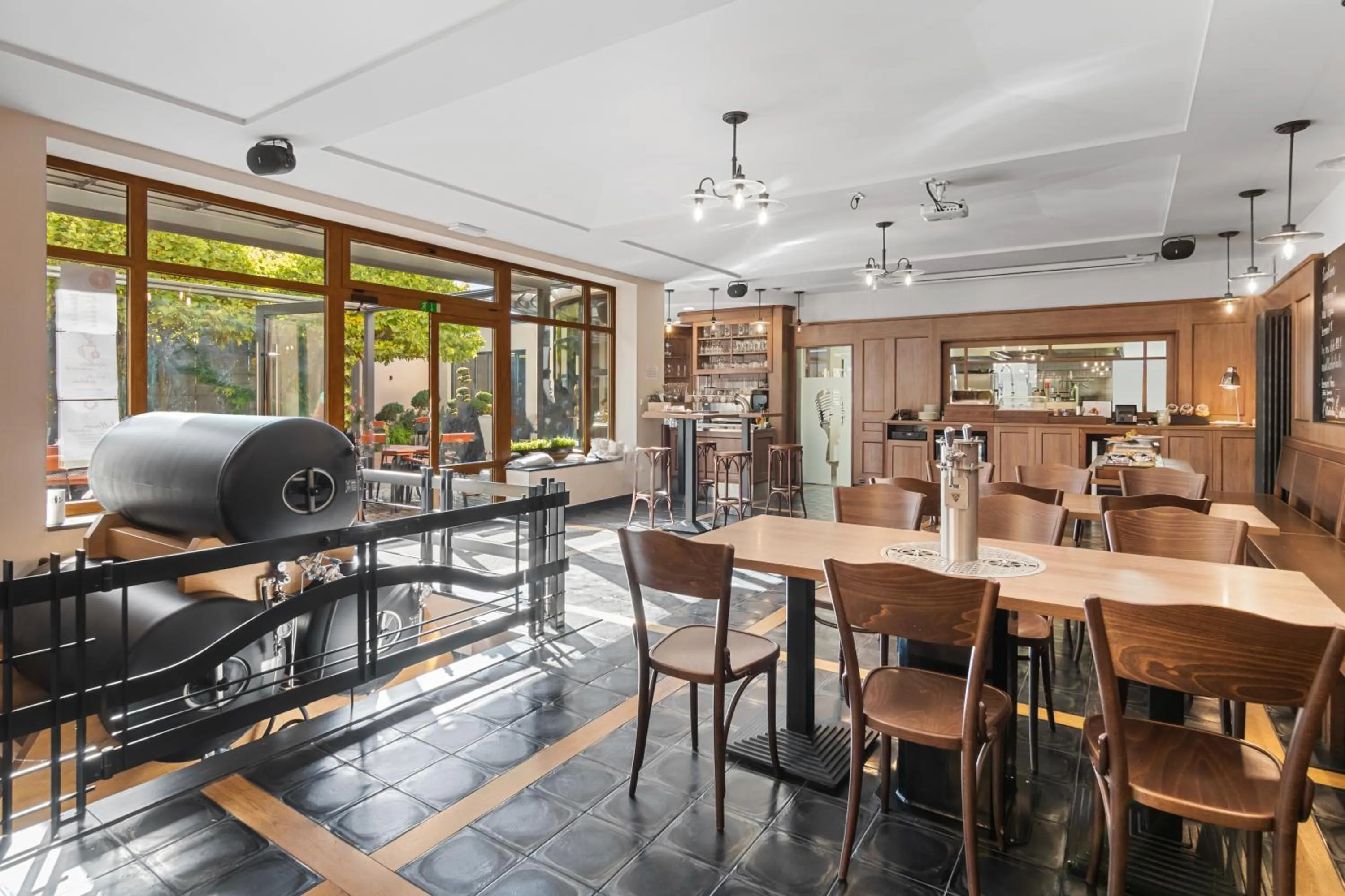 Restaurant/places to eat in Penzion Na Náměstí