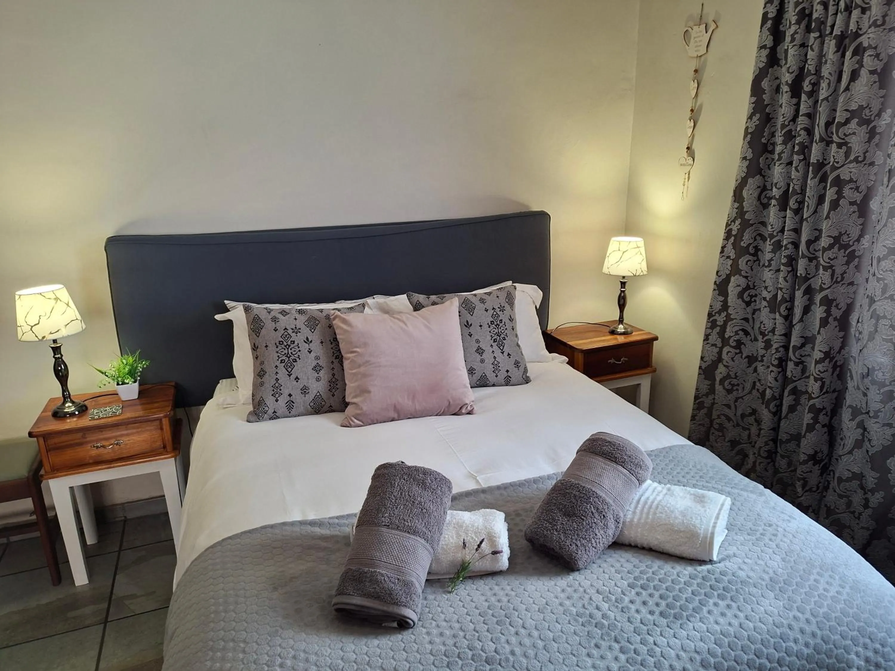 Bedroom, Bed in Altenburgh Accommodation - Apartments