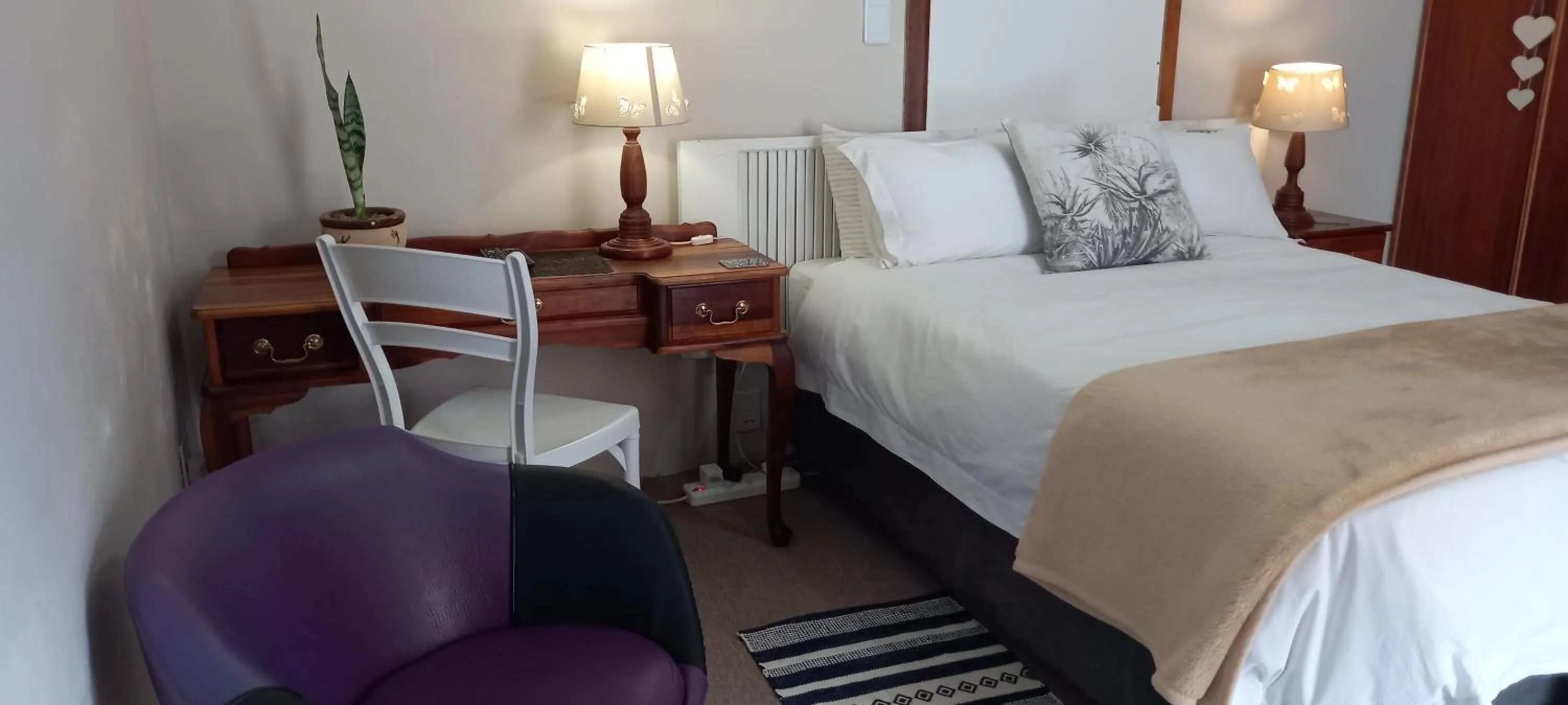 Bedroom, Bed in Altenburgh Accommodation - Apartments